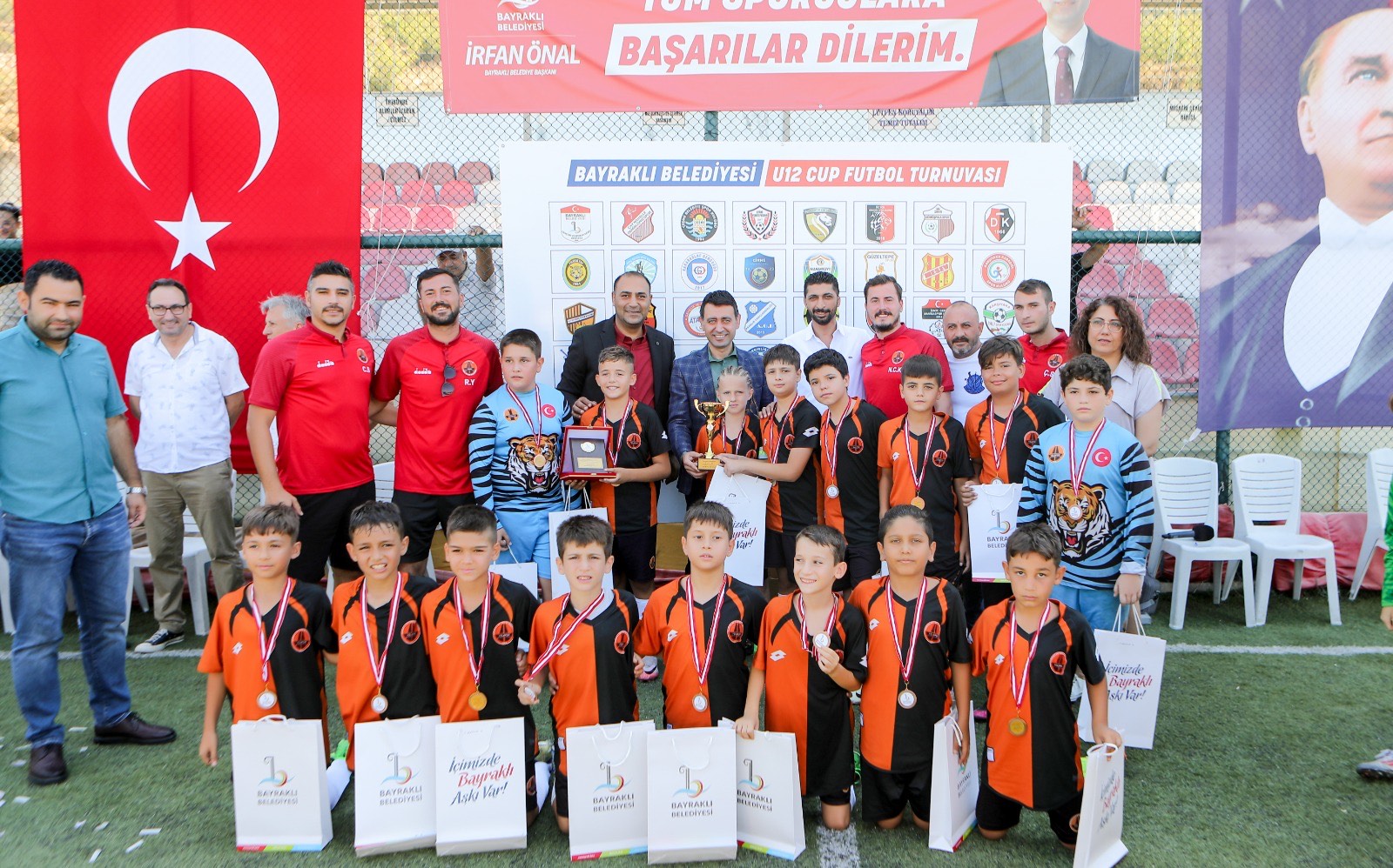 Bayraklı’daki futbol turnuvasında muhteşem final