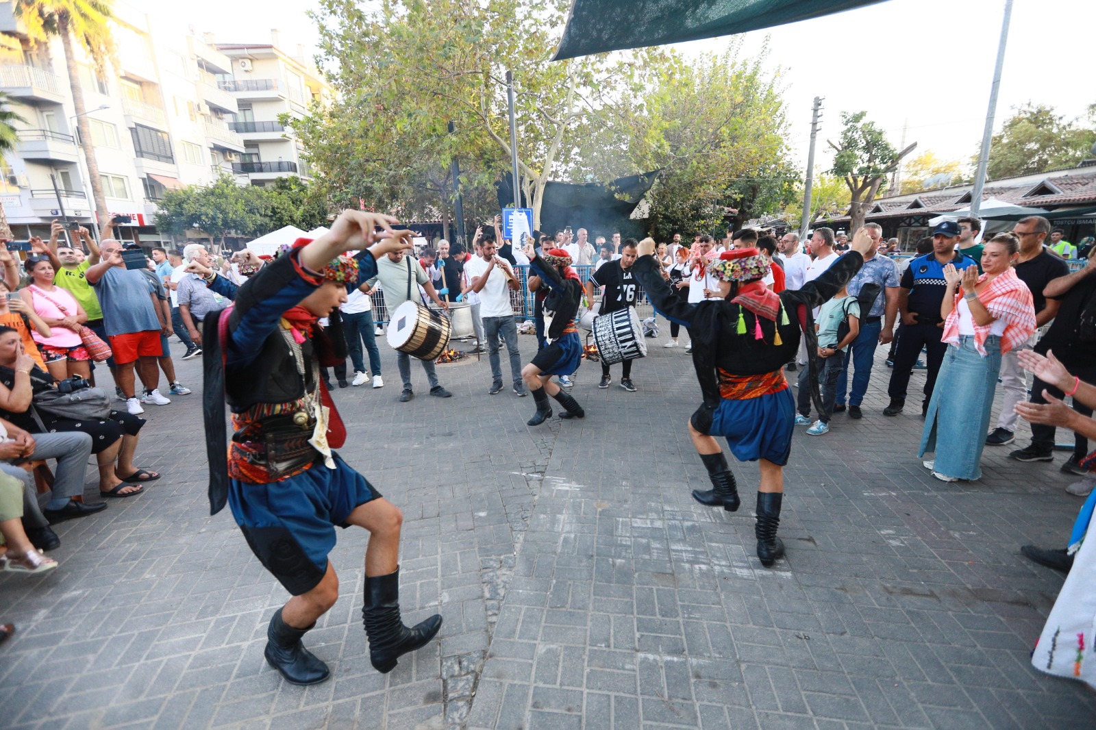 Efes Selçuk kurtuluşunun 102. yılında Norm Ender ile parladı