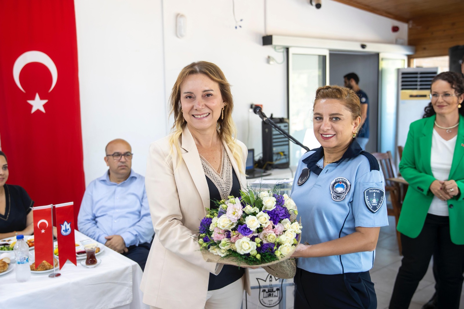 Konak’ta Zabıta Haftası’na geleneksel kutlama