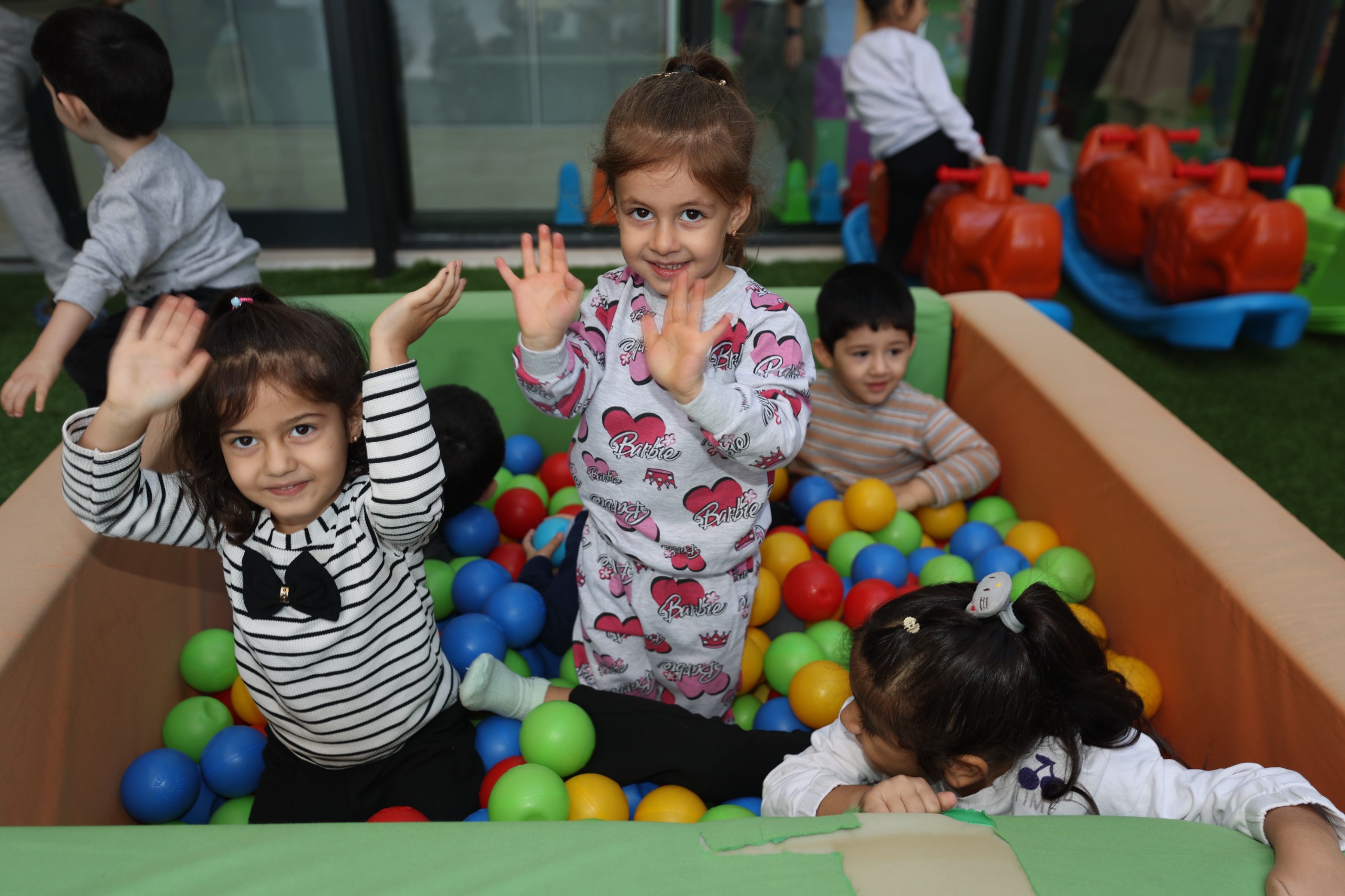 Başkan Mutlu, Oyun Evi’nin minikleriyle bir araya geldi