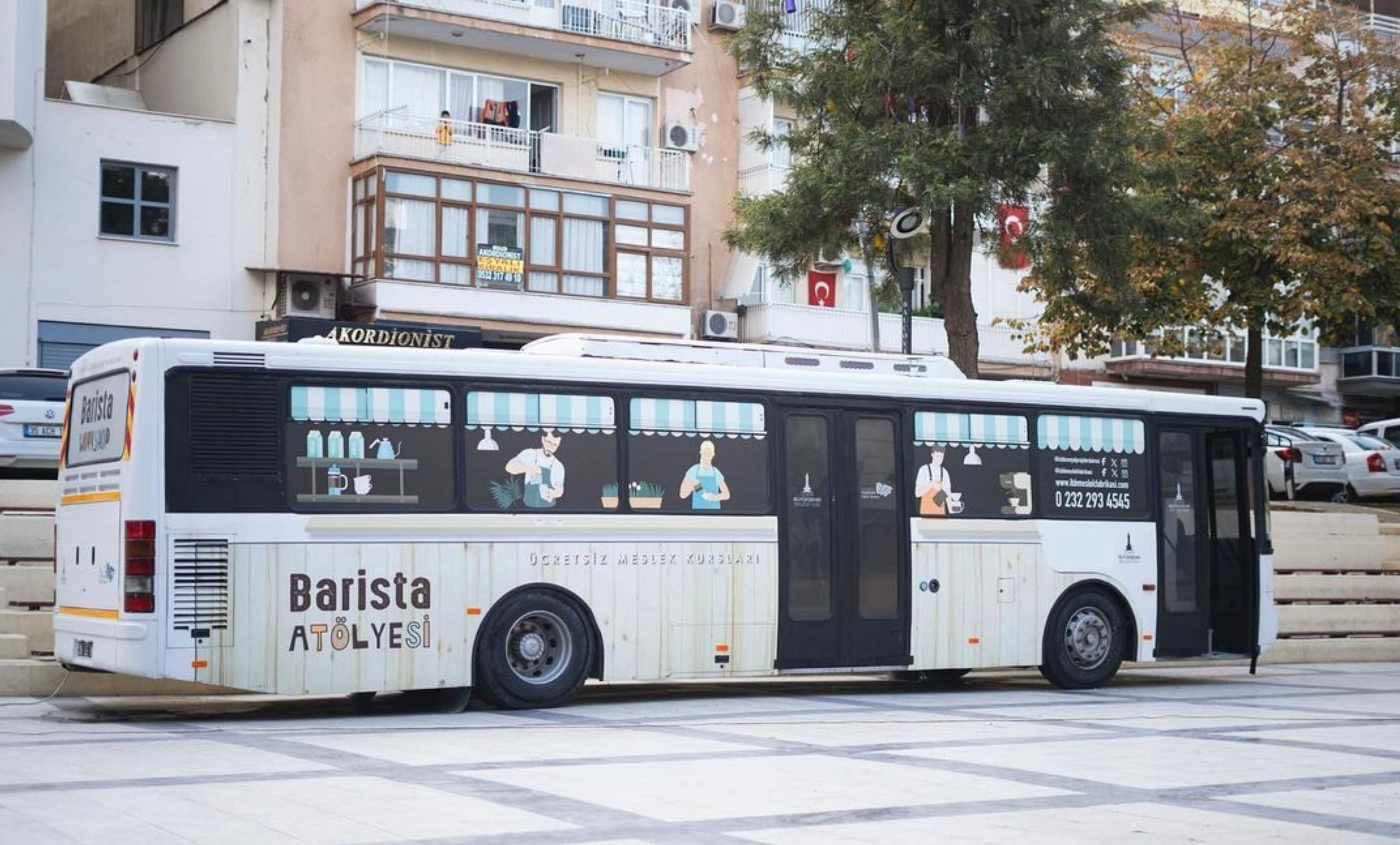 “Mobil Barista” otobüsünün yeni rotası gençlik merkezleri