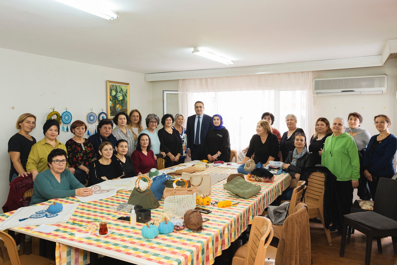 Yiğit’ten semt evi ziyaretinde anne-çocuk eğitim merkezi müjdesi