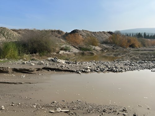 Kınık’ın dereleri sahipsiz mi?