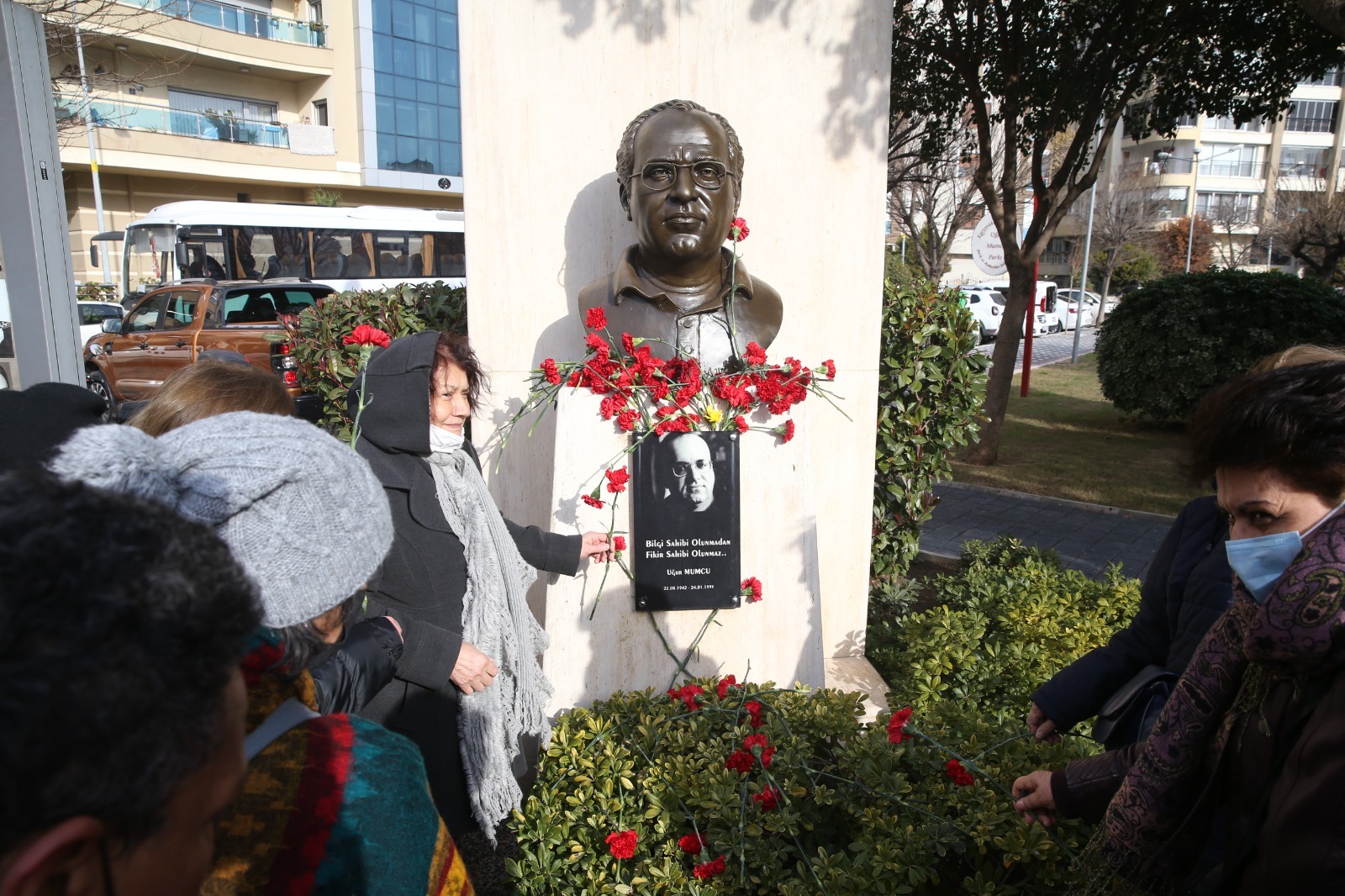 Karşıyaka, katledilişinin 32. yılında Uğur Mumcu’yu anıyor