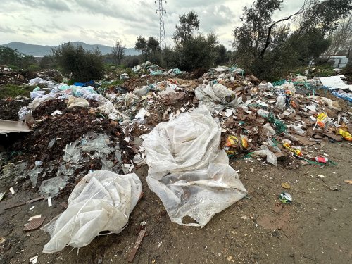 Başkan Sakarsu'ya 'çöp' tepkisi: Temizliğe belediyeden başlayın!