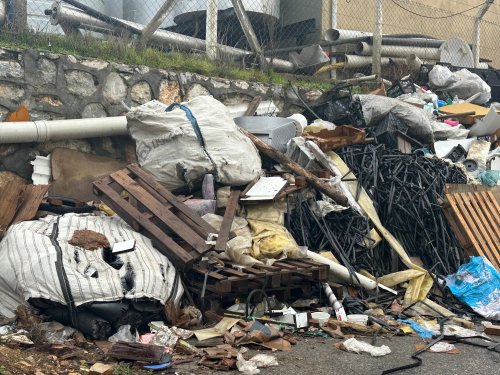 Bayındır Sanayi Sitesi çöp deposuna döndü!