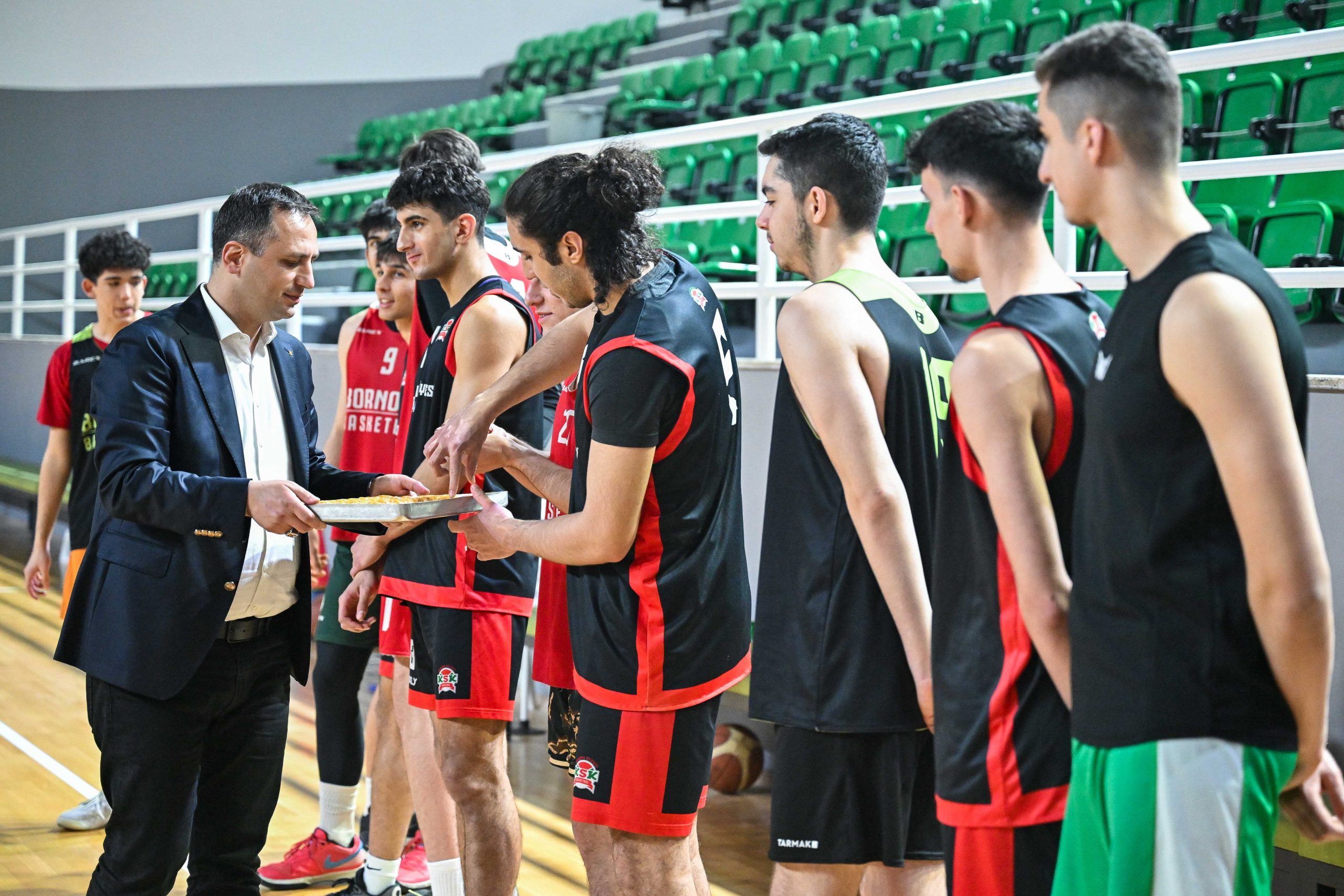 Bornova’nın gençleri Türkiye Şampiyonluğu yolunda