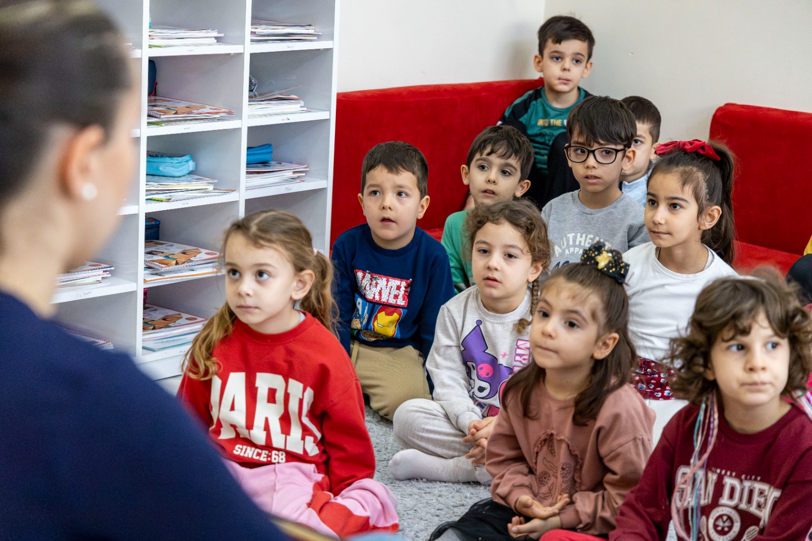 Karşıyakalı minikler Türk müziği çalgıları ile tanışıyor 