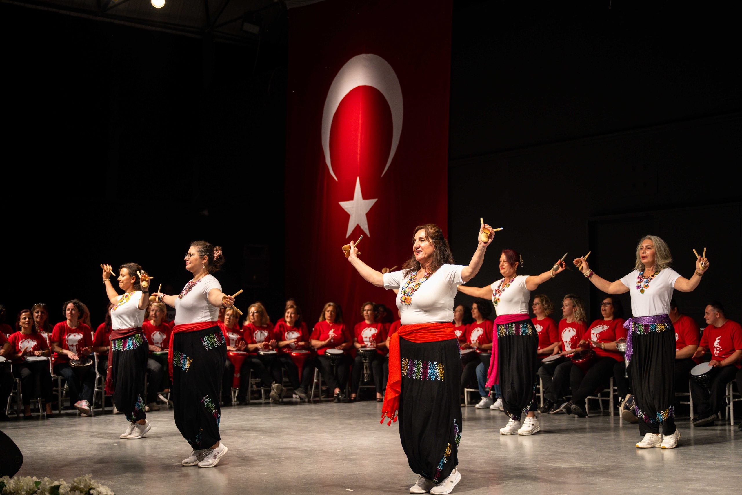 Bornova’da sanatın gecesi