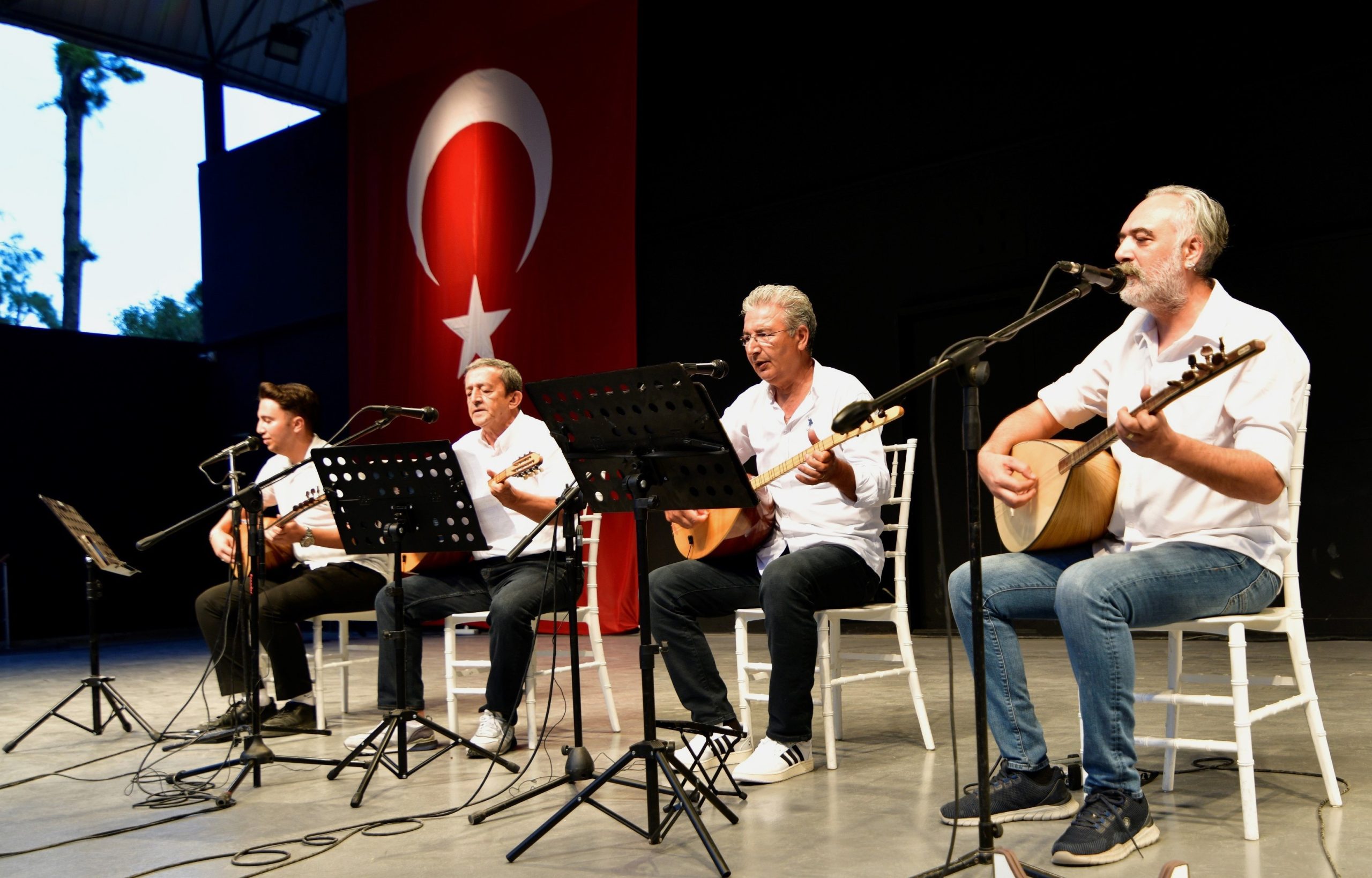 Bornova’da sanatın gecesi