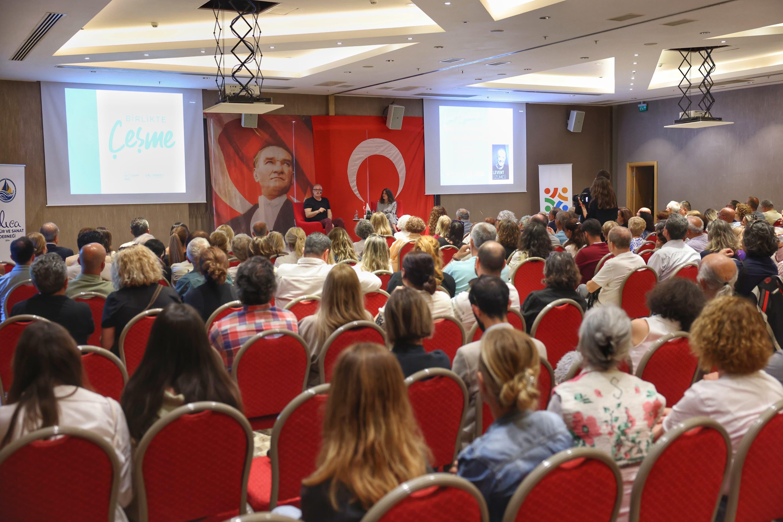 Levent Üzümcü, Çeşme’de ‘sanat ve yaşam’ üzerine konuştu 