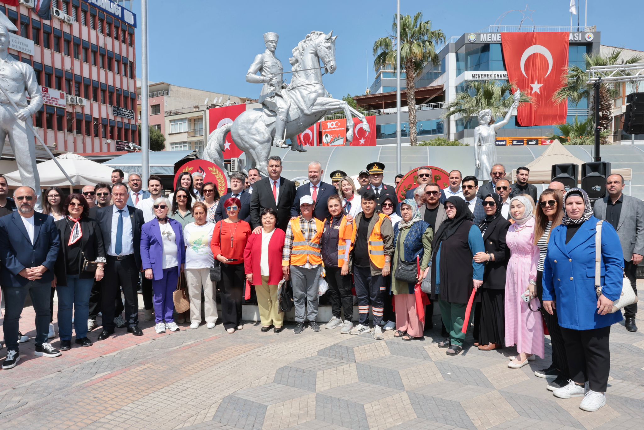 Menemen'de 19 Mayıs coşkusu yaşandı