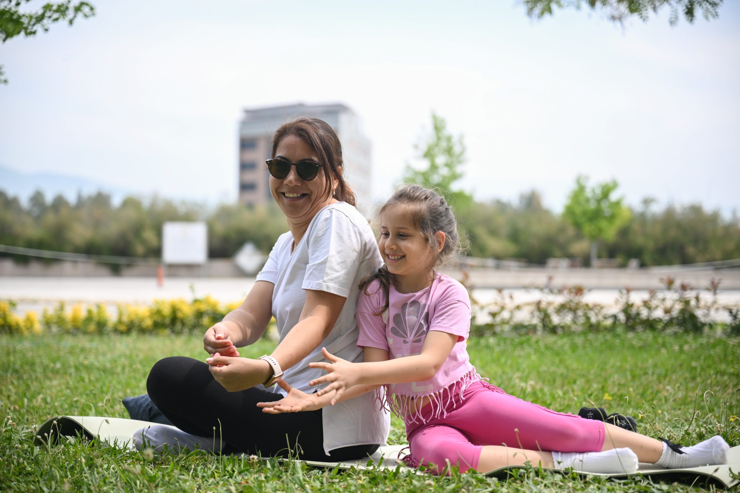 Bornova’da Anneler Günü coşkusu