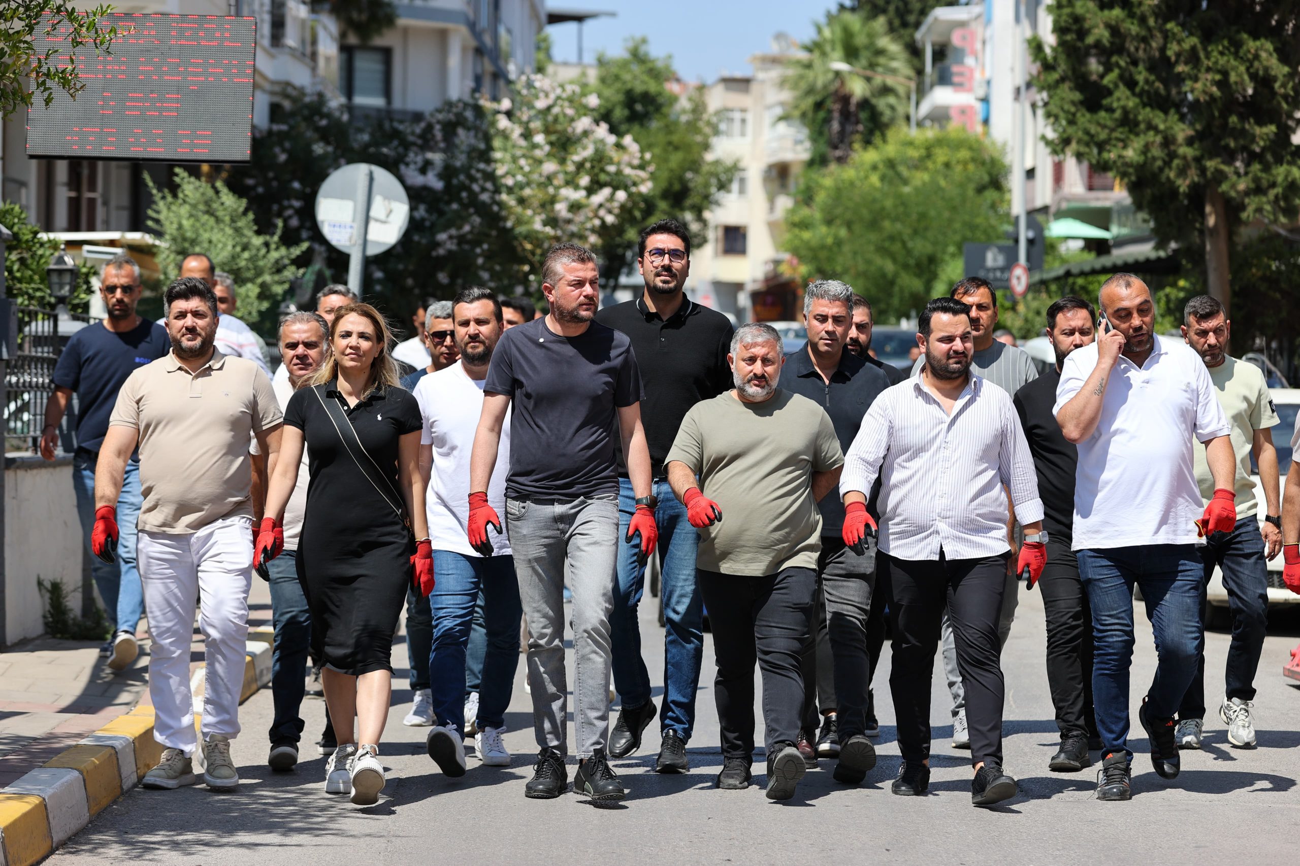 Buca’da eyleme katılmayanları tehdit edenler belediyede barındırılmayacak