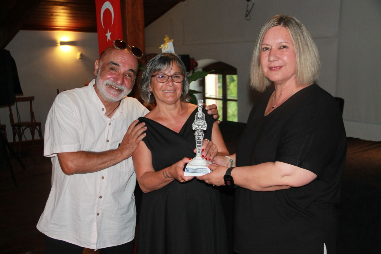Antik Çağın İzlerini Camla Buluşturan Sergi Selçuk Efes Kent Belleği’nde
