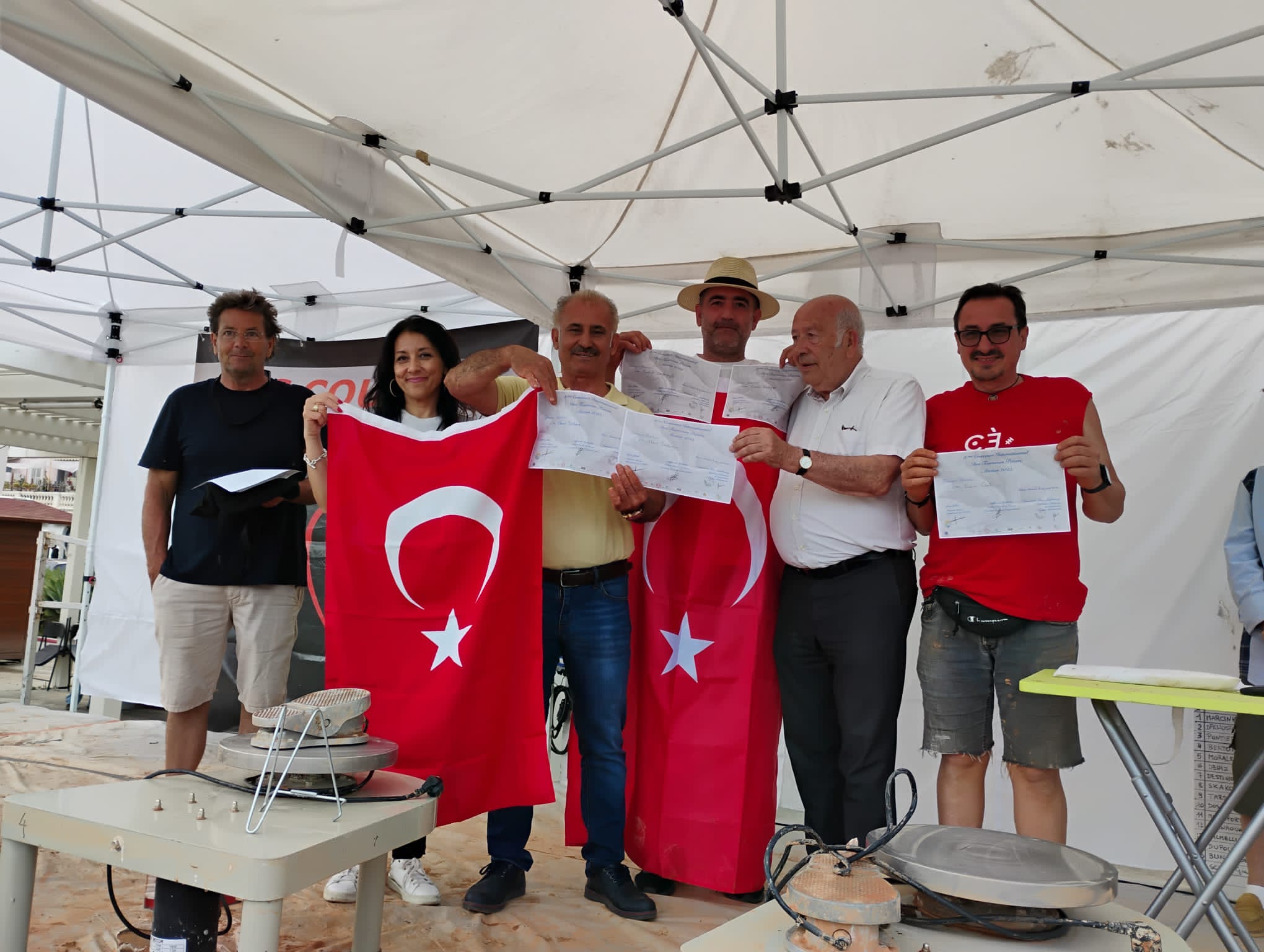 Menemen'e uluslararası gurur! Menemen'e uluslararası gurur!