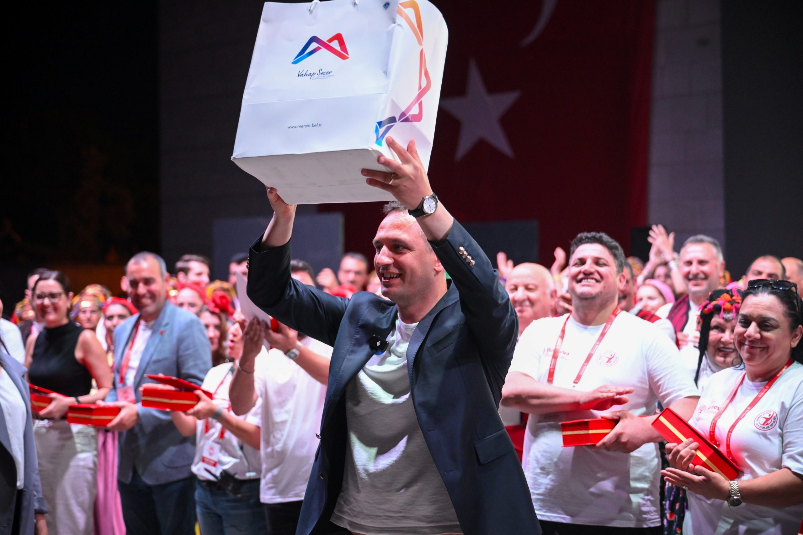 Bornova’da halayla biten festival