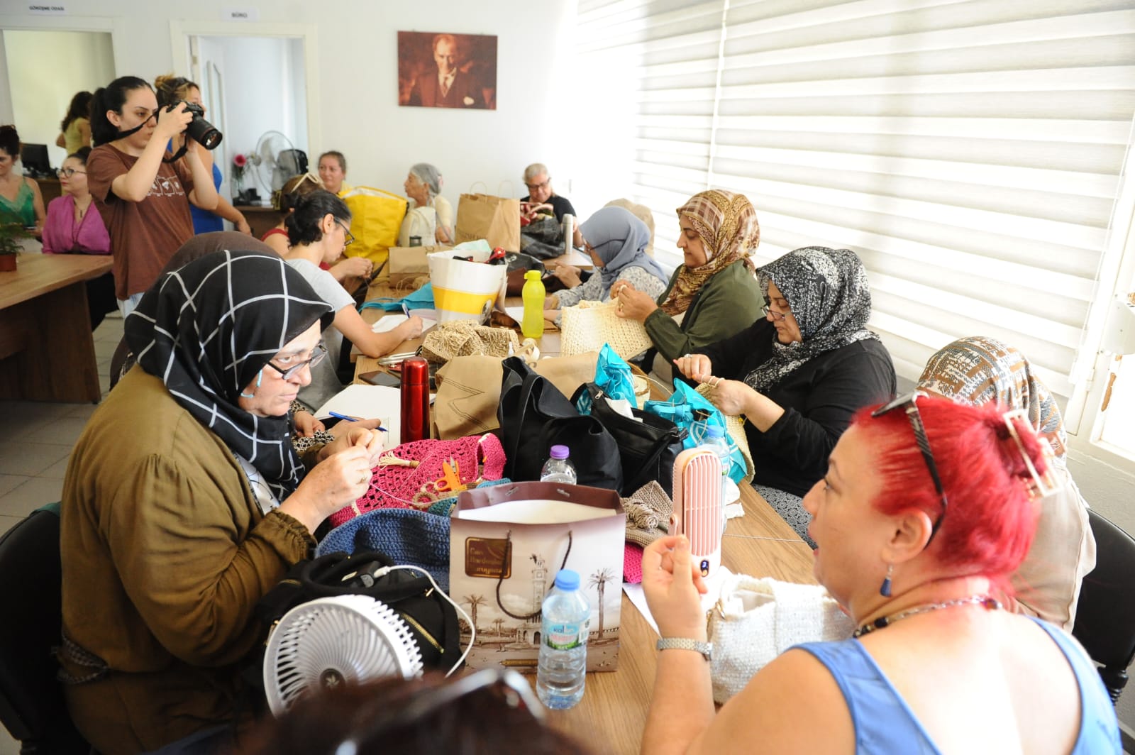 Karşıyaka’da ‘Kadın Gücü’ mahalle mahalle yayılıyor