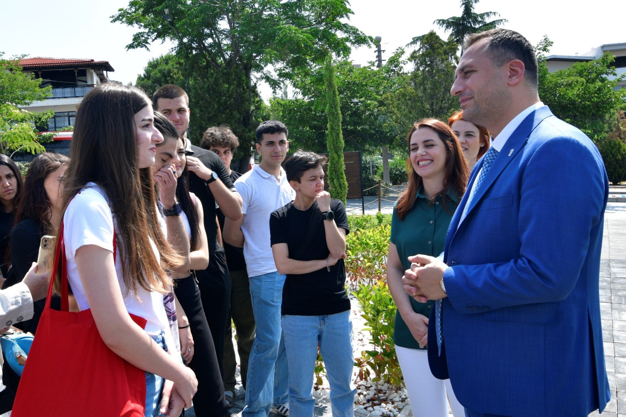 Başarıya giden yolda Bornova’dan tam destek