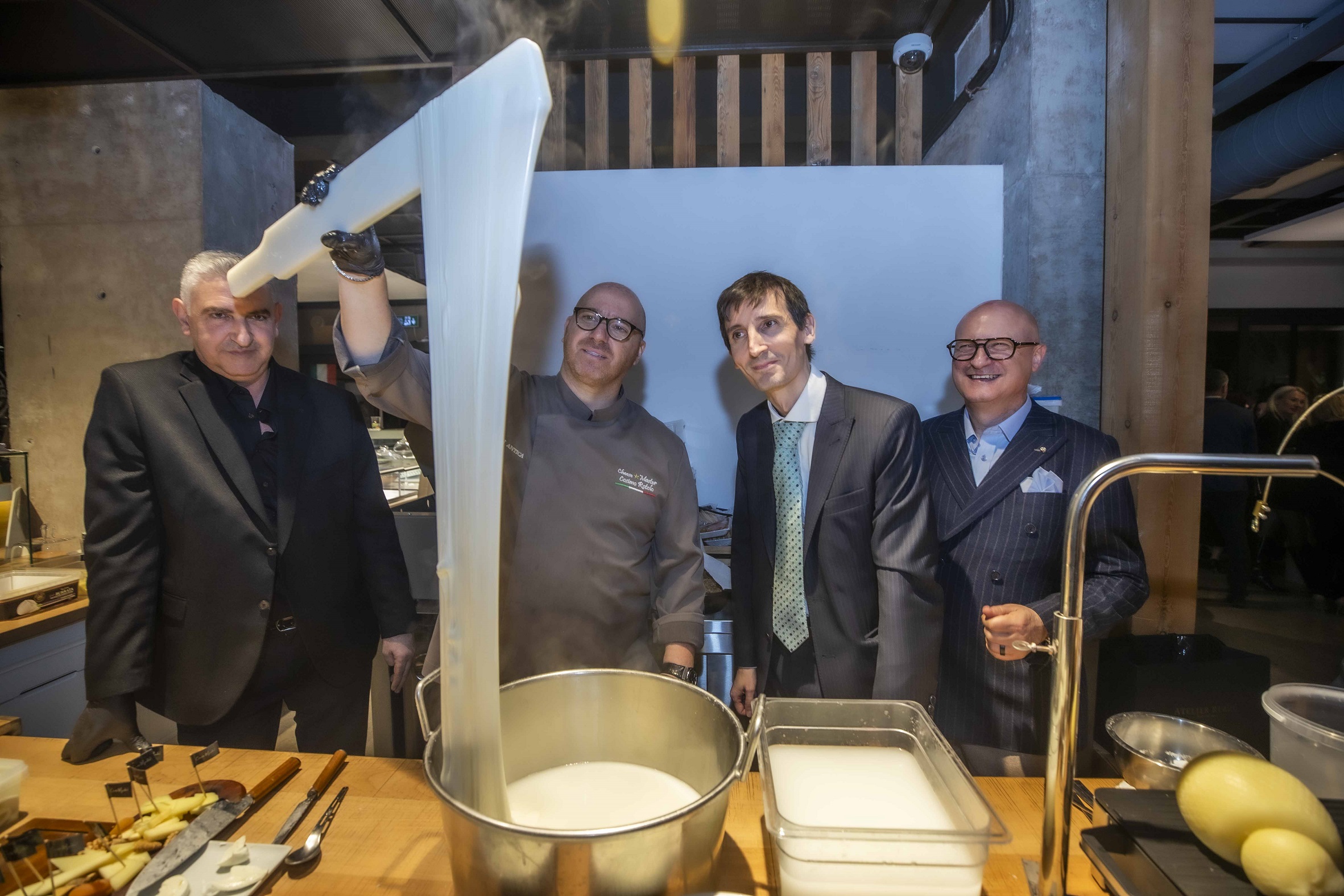 İTALYAN TATLARI VE KÜLTÜRÜ PEPERINO PIZZA’DA TANITILDI