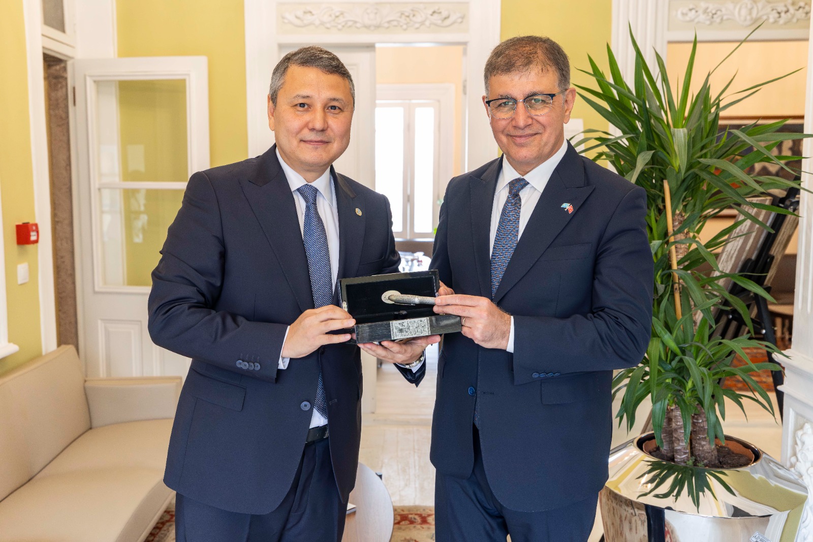 BAŞKAN TUGAY “AY YILDIZLI KONAK” SEÇİMİNİ ANLATTI