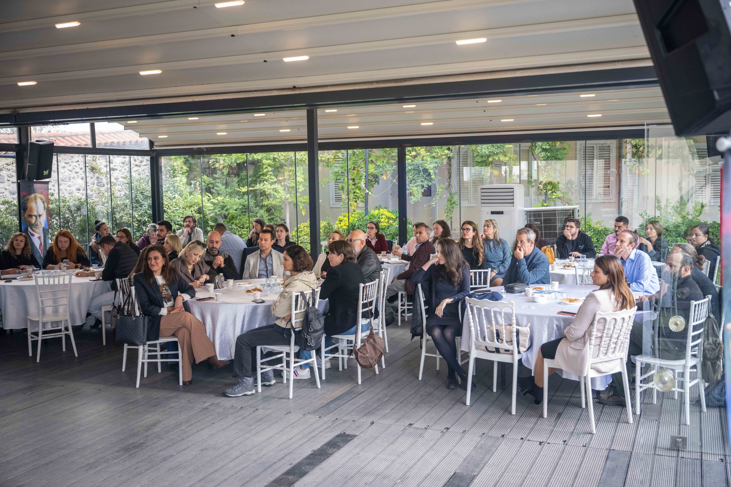 BORNOVA’DAN SUSUZLUĞA DOĞA TEMELLİ ÇÖZÜMLER BORNOVA’DAN SUSUZLUĞA DOĞA TEMELLİ ÇÖZÜMLER