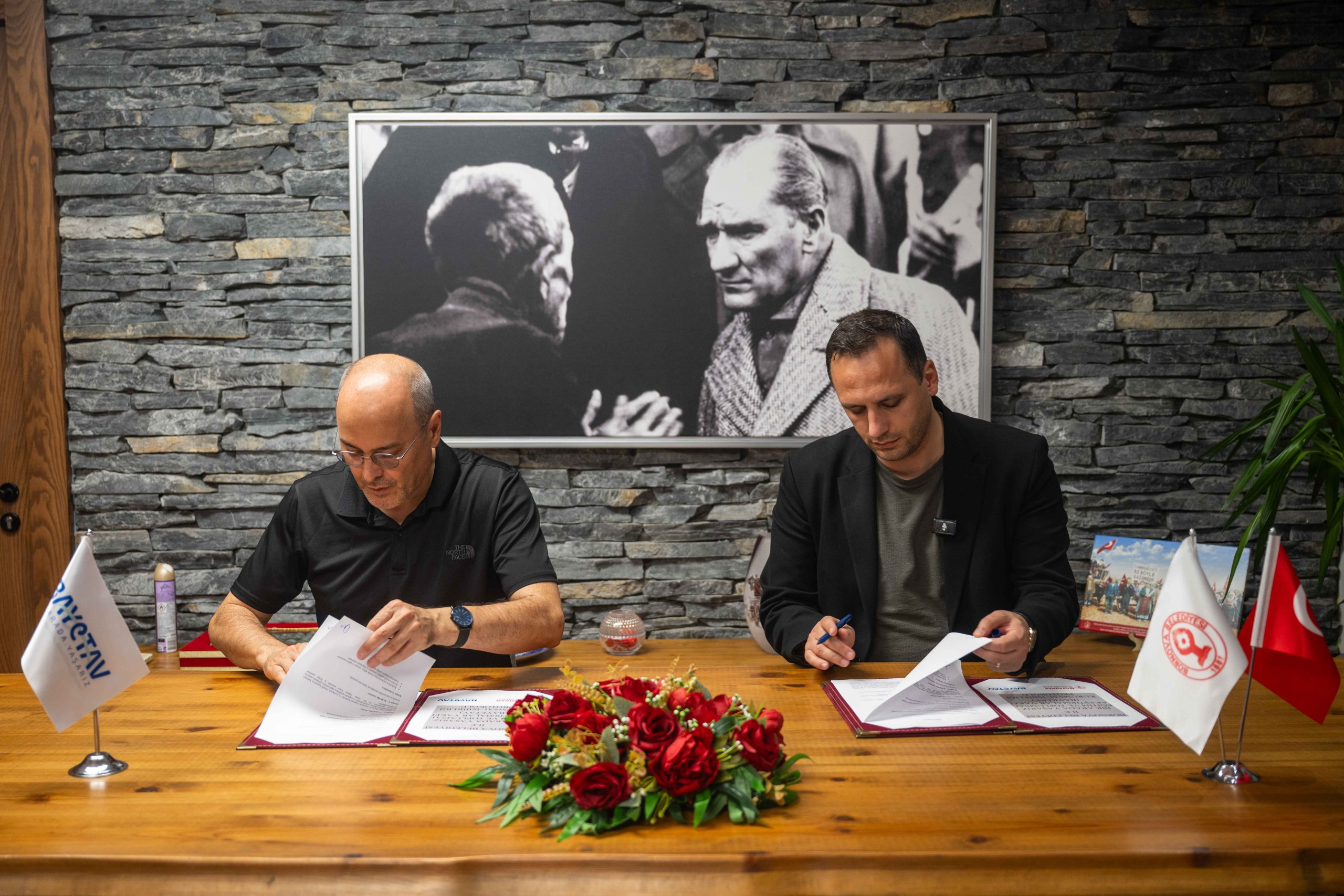 BORNOVA’DA KADINLAR VE ÇOCUKLAR İÇİN GÜÇLÜ İŞ BİRLİĞİ BORNOVA’DA KADINLAR VE ÇOCUKLAR İÇİN GÜÇLÜ İŞ BİRLİĞİ