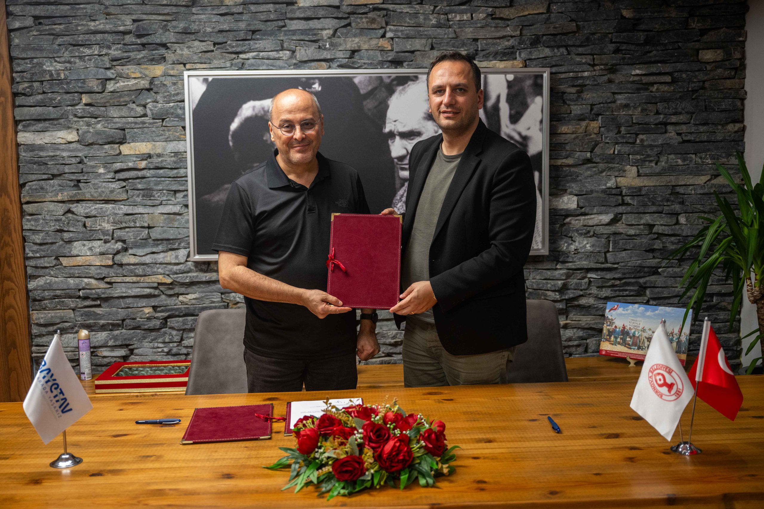 BORNOVA’DA KADINLAR VE ÇOCUKLAR İÇİN GÜÇLÜ İŞ BİRLİĞİ BORNOVA’DA KADINLAR VE ÇOCUKLAR İÇİN GÜÇLÜ İŞ BİRLİĞİ