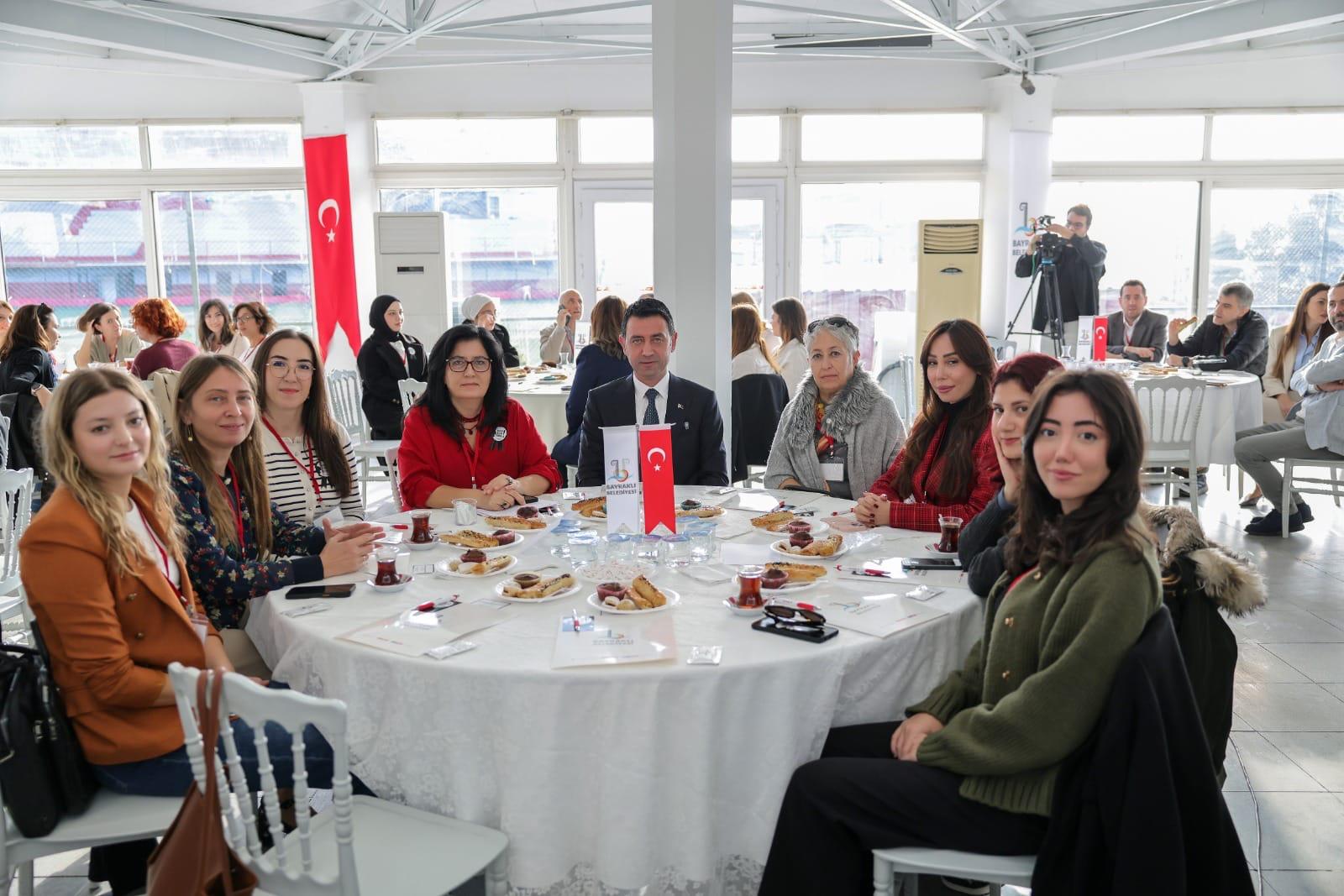 BAYRAKLI’DA KADINA ŞİDDETLE MÜCADELE ÇALIŞTAYI