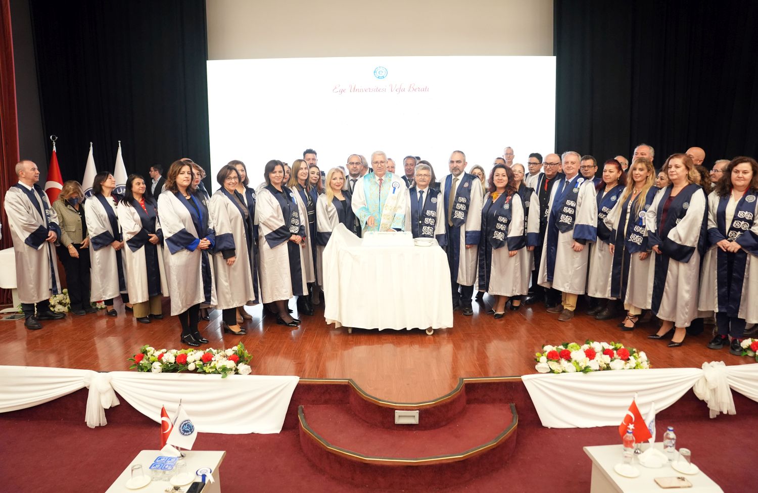 Ege Üniversitesinin hedefi uluslararası sıralamalarda ilk 500’de yer almak Ege Üniversitesinin hedefi uluslararası sıralamalarda ilk 500’de yer almak