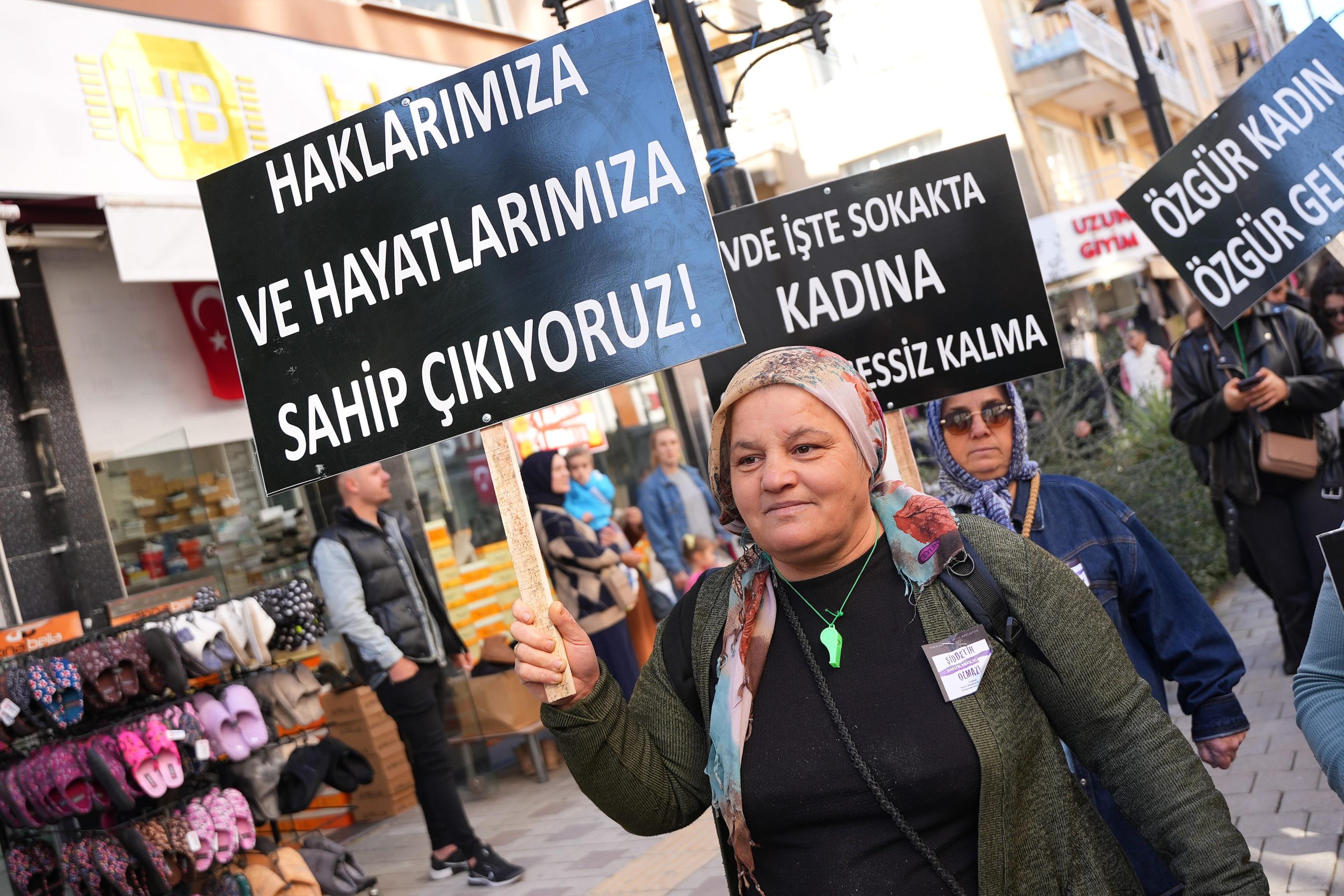 KEMALPAŞALI KADINLARDAN GÜÇLÜ MESAJ