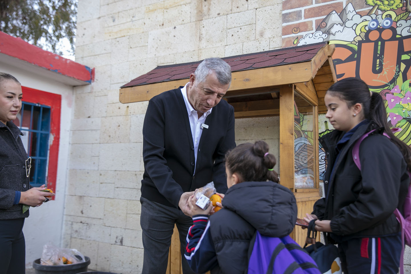 Belediye Topladı Halka Dağıttı