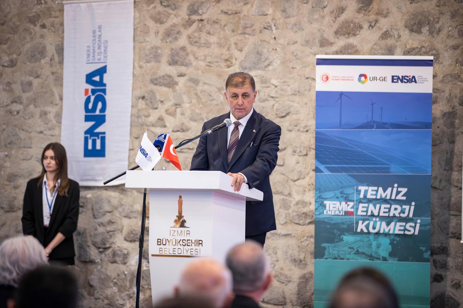 BAŞKAN TUGAY’DAN SANAYİCİLERE YEŞİL DÖNÜŞÜM ÇAĞRISI