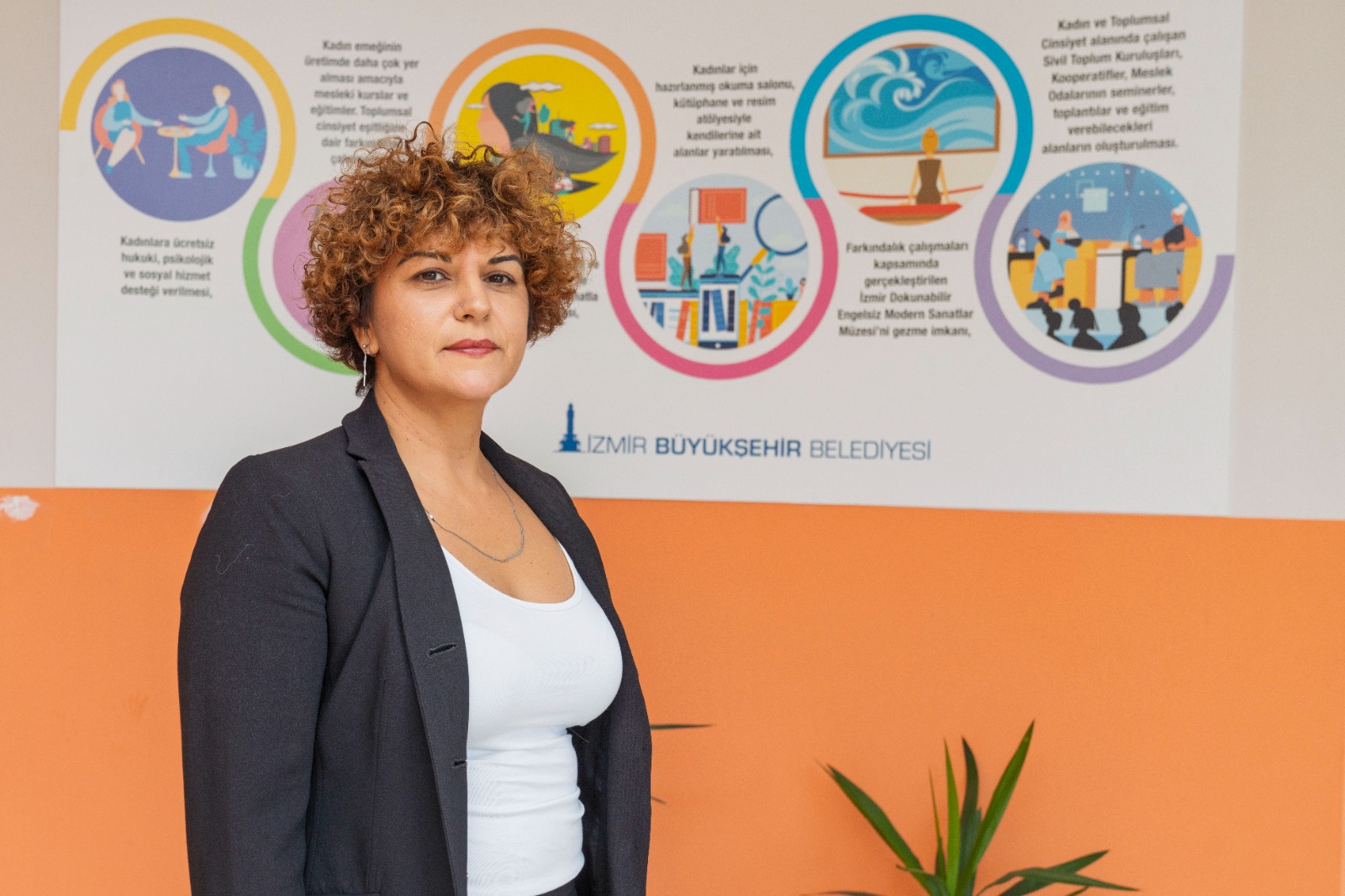 İZMİR BÜYÜKŞEHİR KADINLARI HER ALANDA DESTEKLİYOR