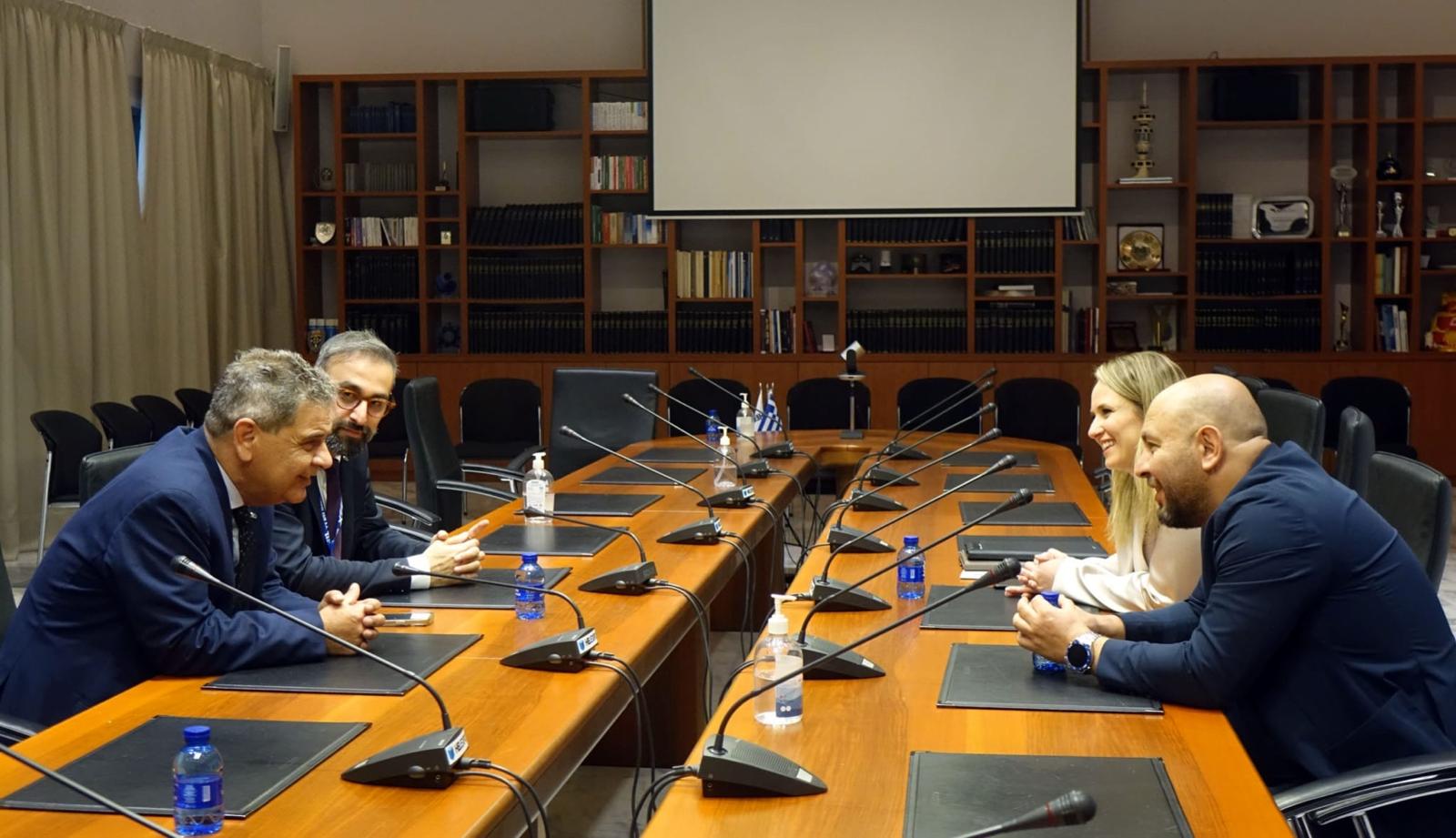 İZFAŞ VE HELEXPO İŞ BİRLİĞİ ANLAŞMASI