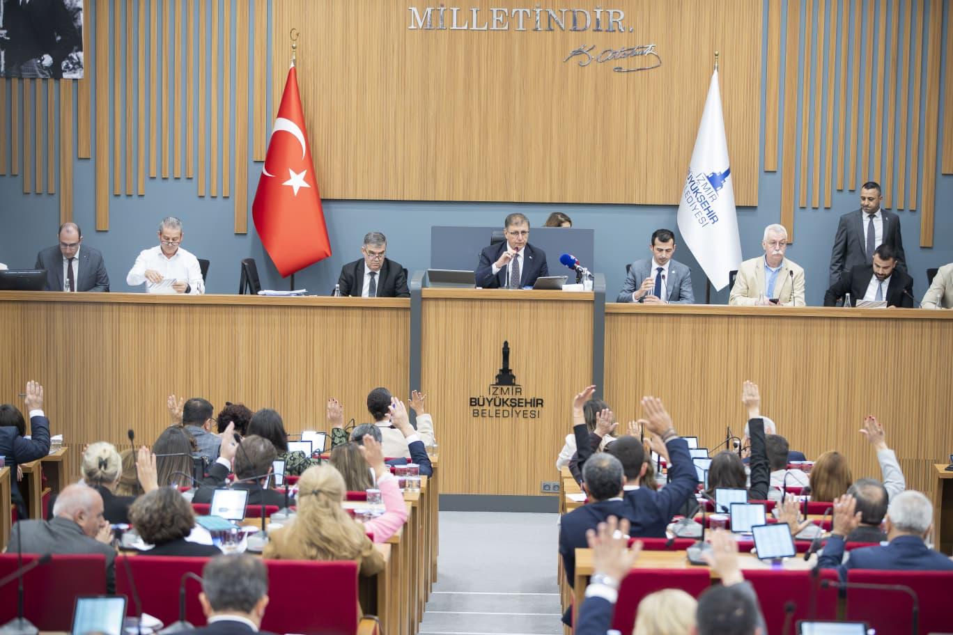 İZBAN’DA İNDİRİM: ULAŞIMDA GENÇ TARİFE DÖNEMİ