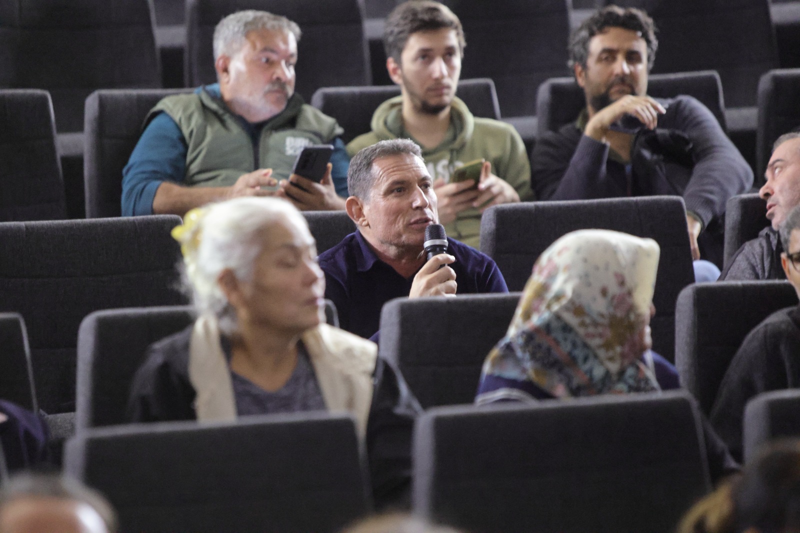 KARABAĞLAR’DA KENTSEL DÖNÜŞÜM İÇİN İLK BULUŞMA