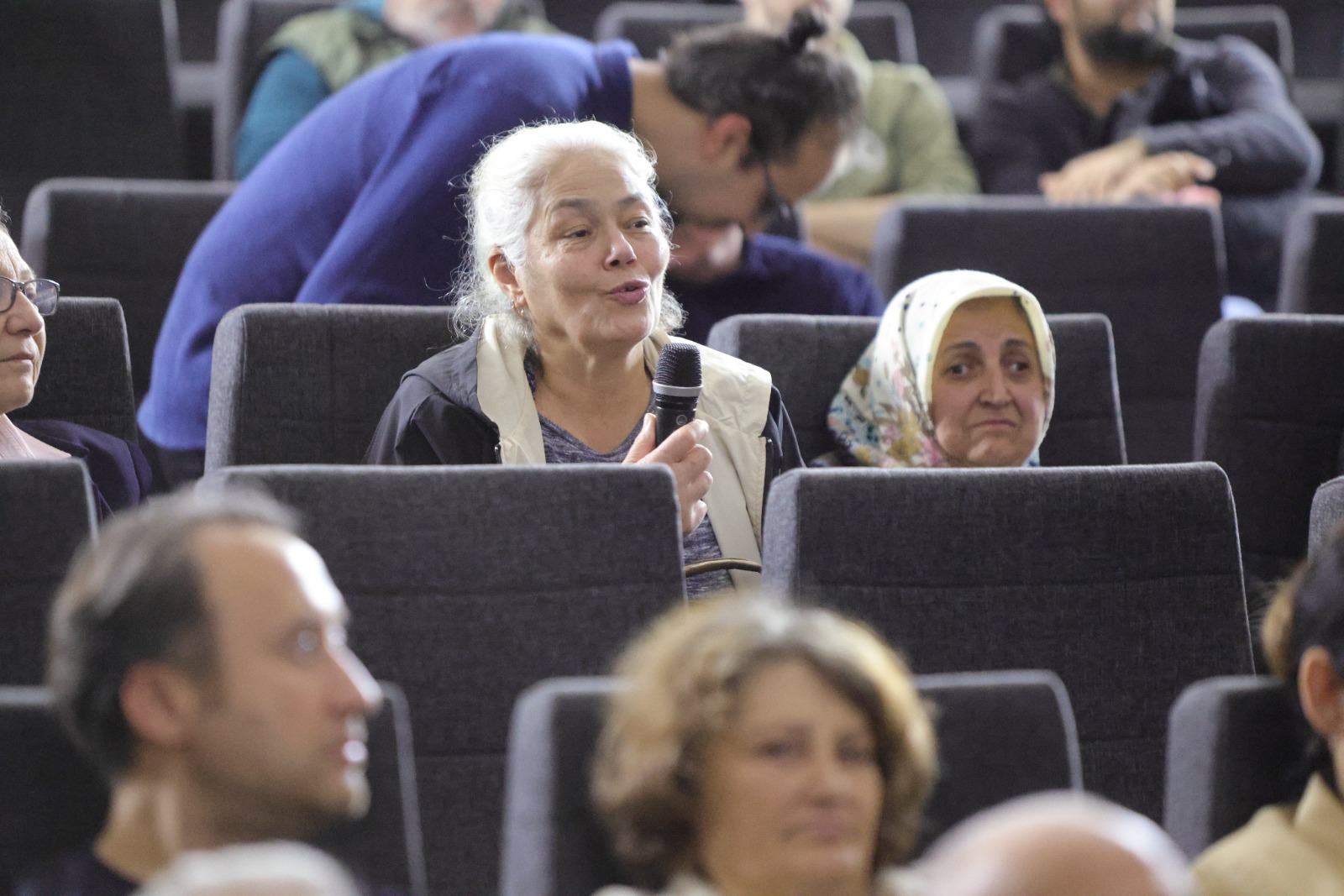 KARABAĞLAR’DA KENTSEL DÖNÜŞÜM İÇİN İLK BULUŞMA