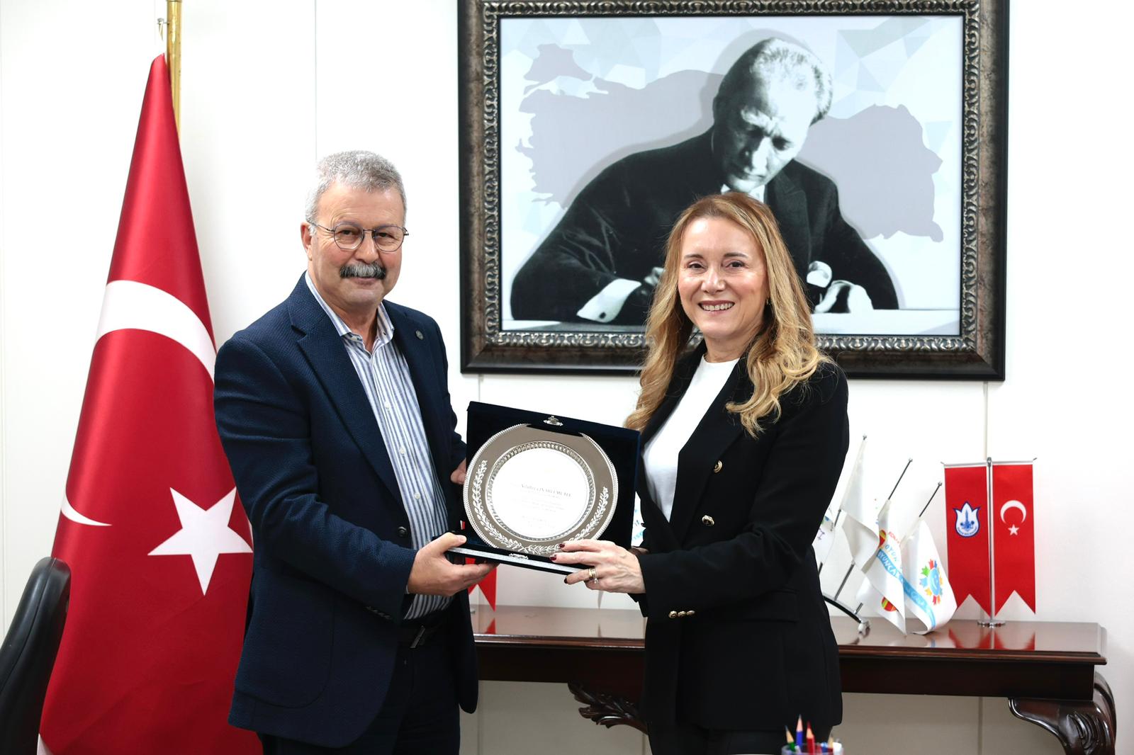 KONAK’IN ORTAK DEĞERLERİ İÇİN GÜÇLÜ PROTOKOL KONAK’IN ORTAK DEĞERLERİ İÇİN GÜÇLÜ PROTOKOL