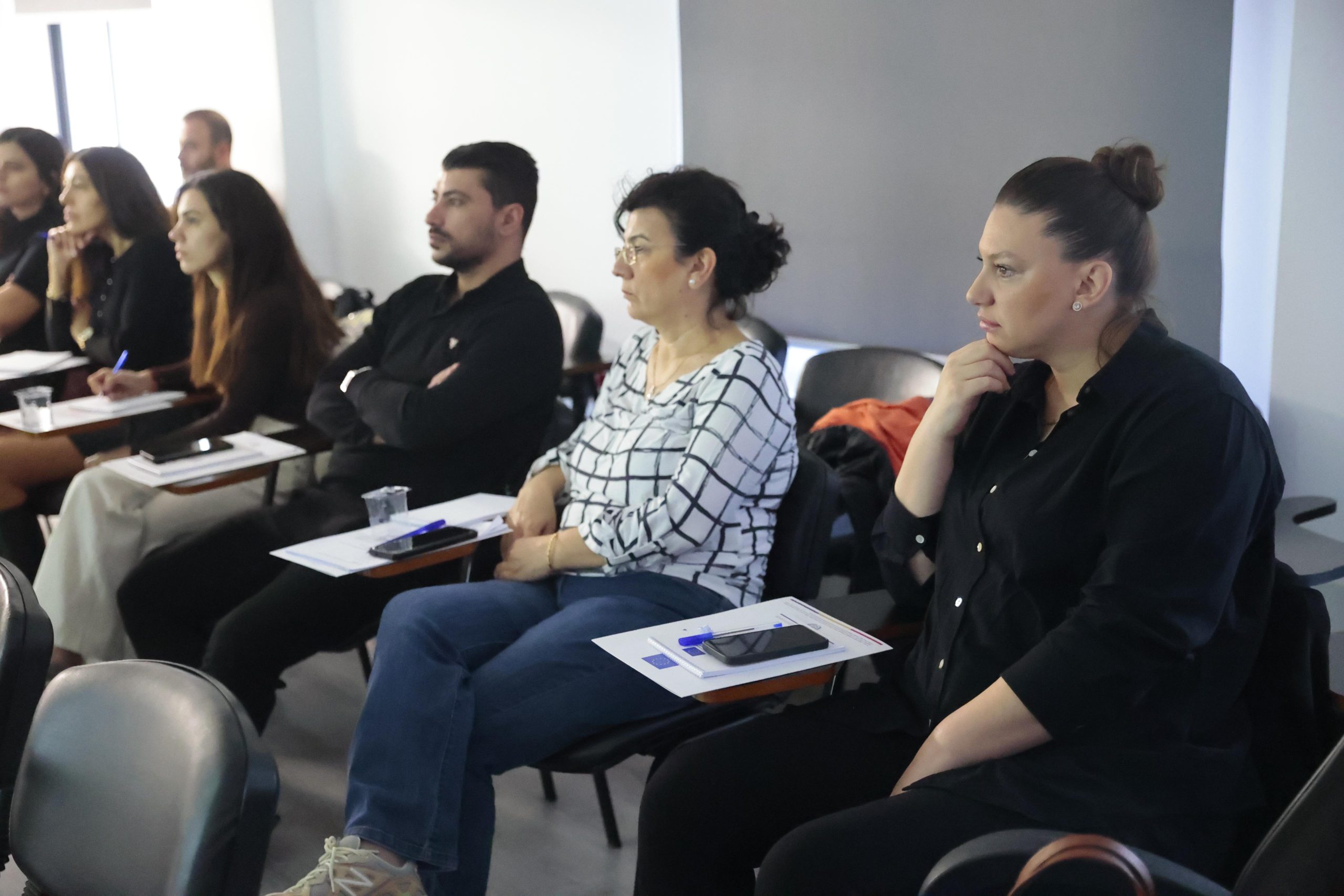 KONAK’TA ÇALIŞMA YAŞAMINDA ŞİDDET VE TACİZE SIFIR TOLERANS KONAK’TA ÇALIŞMA YAŞAMINDA ŞİDDET VE TACİZE SIFIR TOLERANS