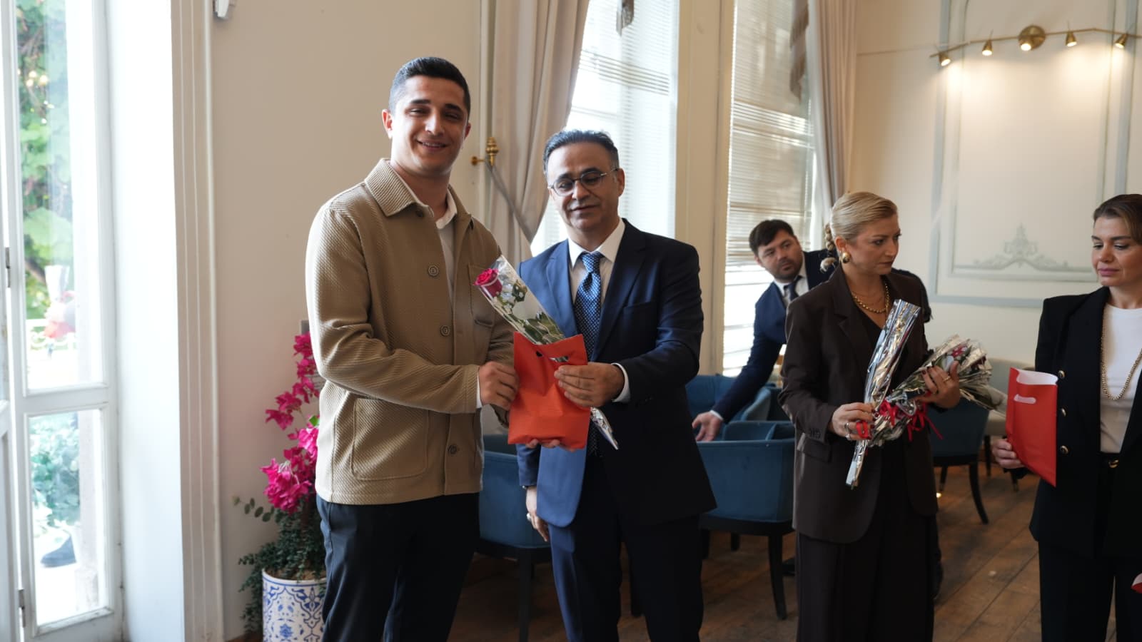 ÖĞRETMENLER GÜNÜNE ÖZEL KAHVALTI