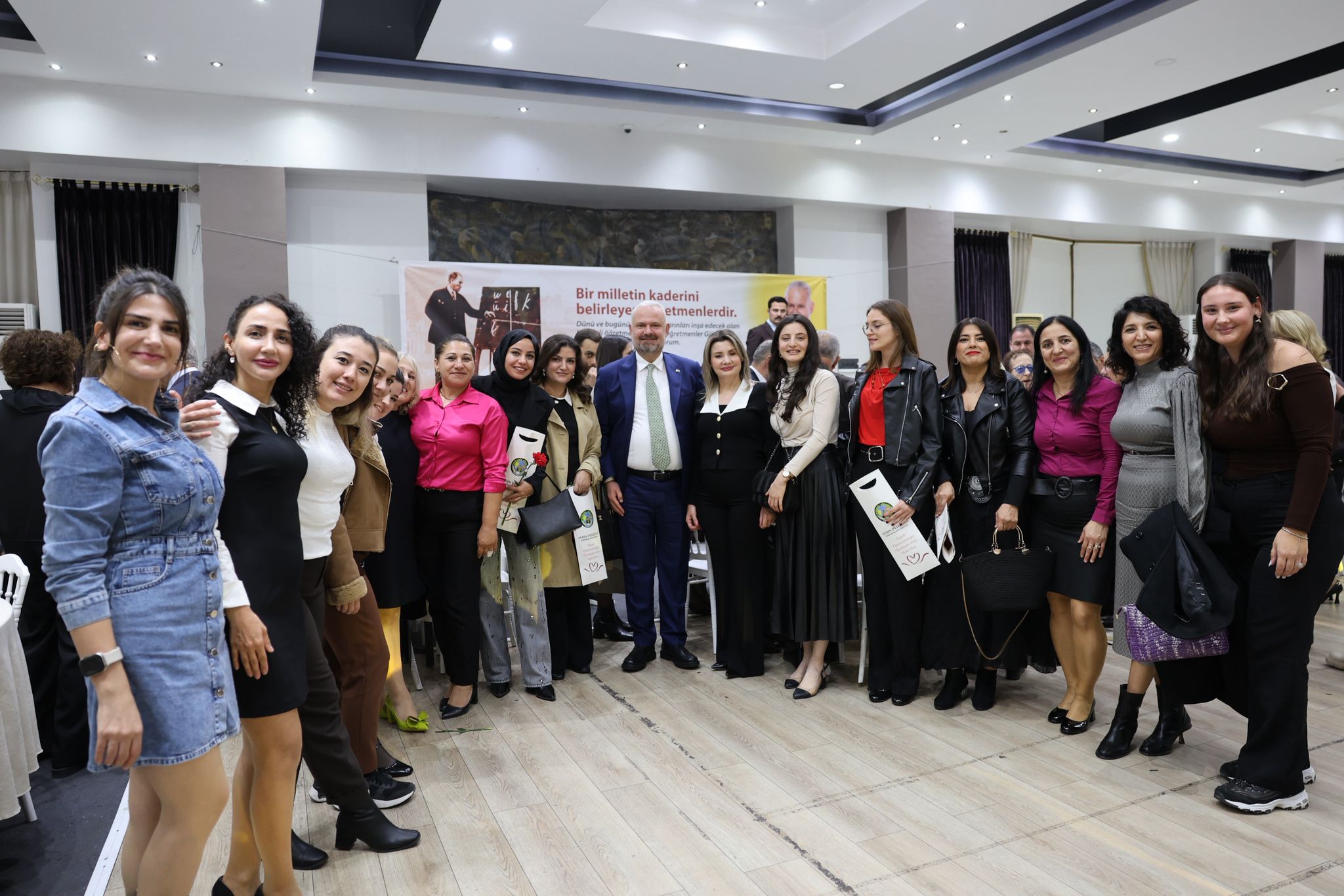 PEHLİVAN ÖĞRETMENLERLE BULUŞTU