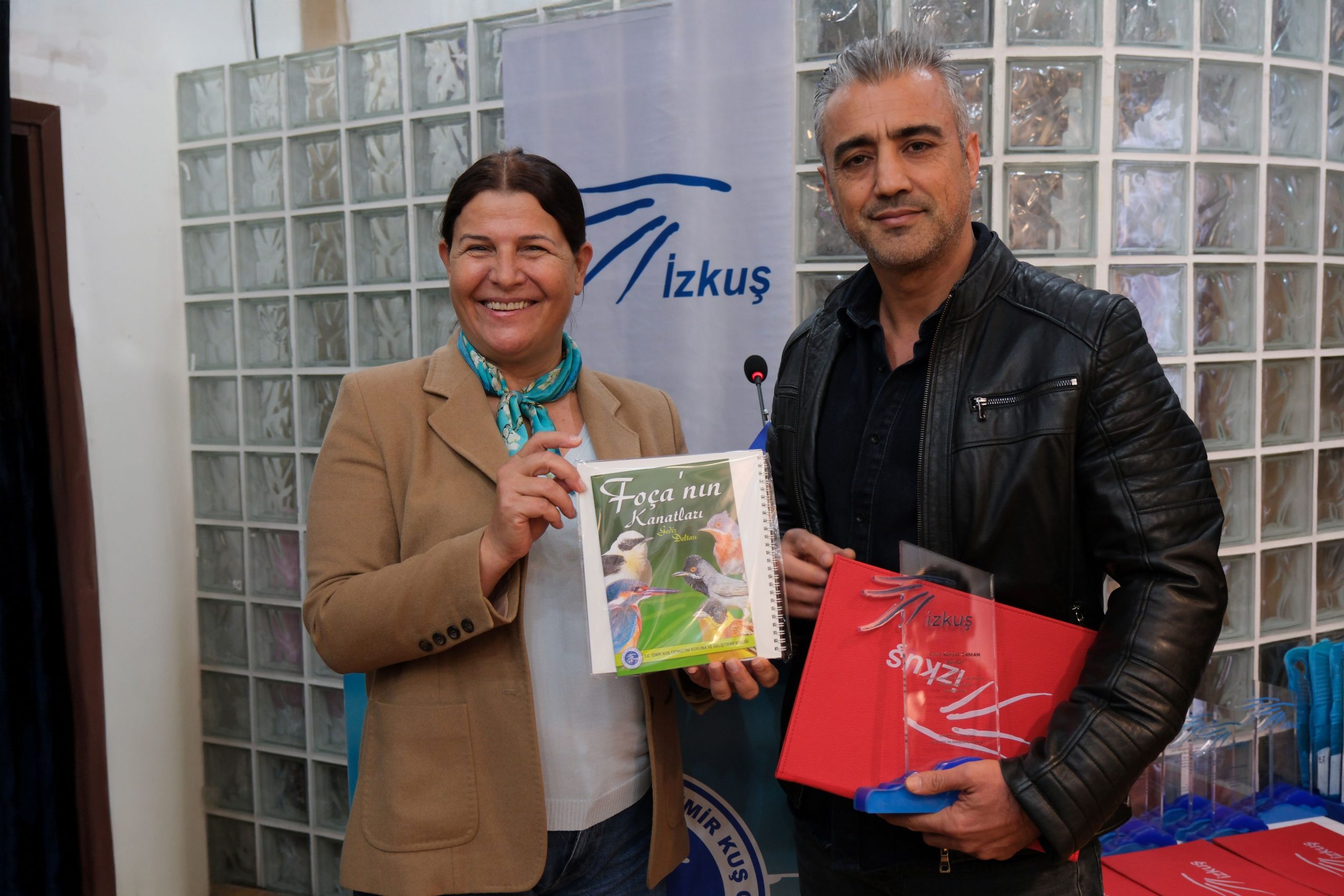 FOÇA’DA YABAN HAYATI VE KUŞ KARİKATÜRÜ ÖDÜLLERİ SAHİPLERİNİ BULDU