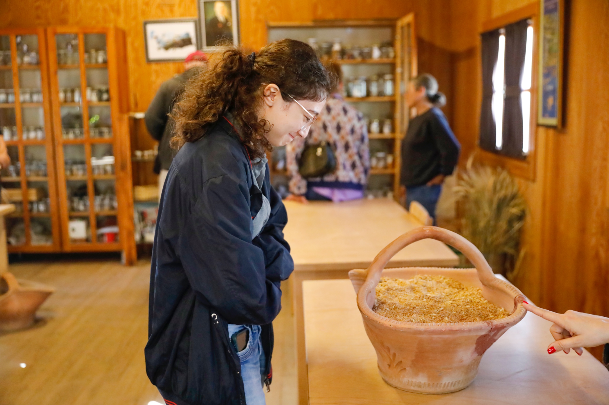 YEREL TOHUM EĞİTİMLERİ CAN YÜCEL MERKEZİNDE SÜRÜYOR