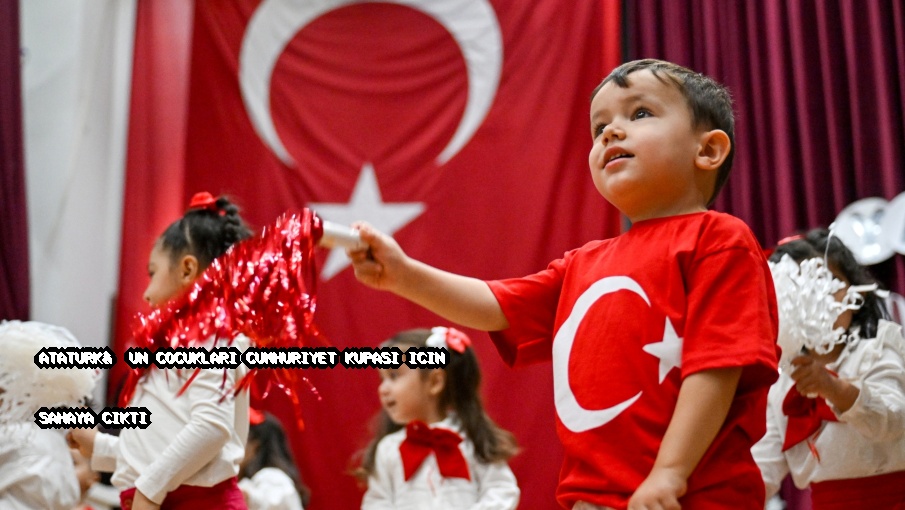 Atatürk’ün çocukları Cumhuriyet Kupası için sahaya çıktı
