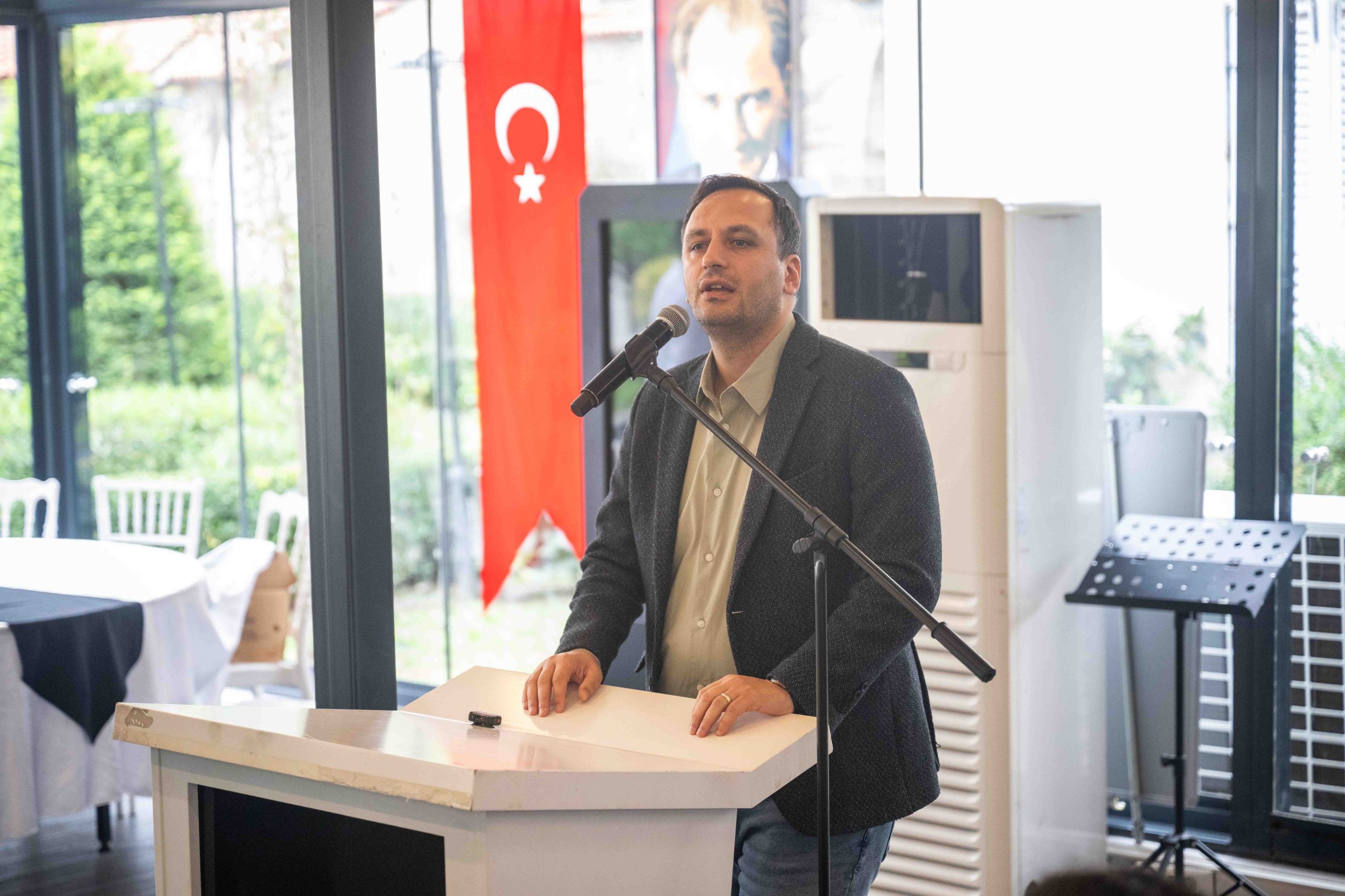 ÇYDD Bornova’da yeni üyelerle buluşma