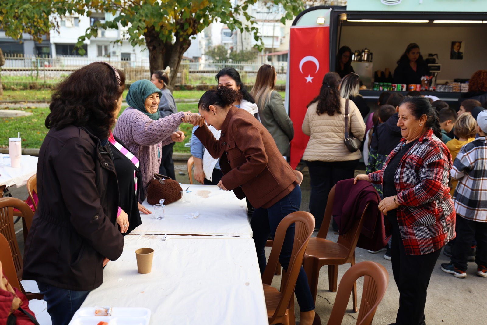 SENGEL’DEN EFES SELÇUK’UN ENGELSİZ ÇOCUKLARINA TEŞEKKÜR SENGEL’DEN EFES SELÇUK’UN ENGELSİZ ÇOCUKLARINA TEŞEKKÜR