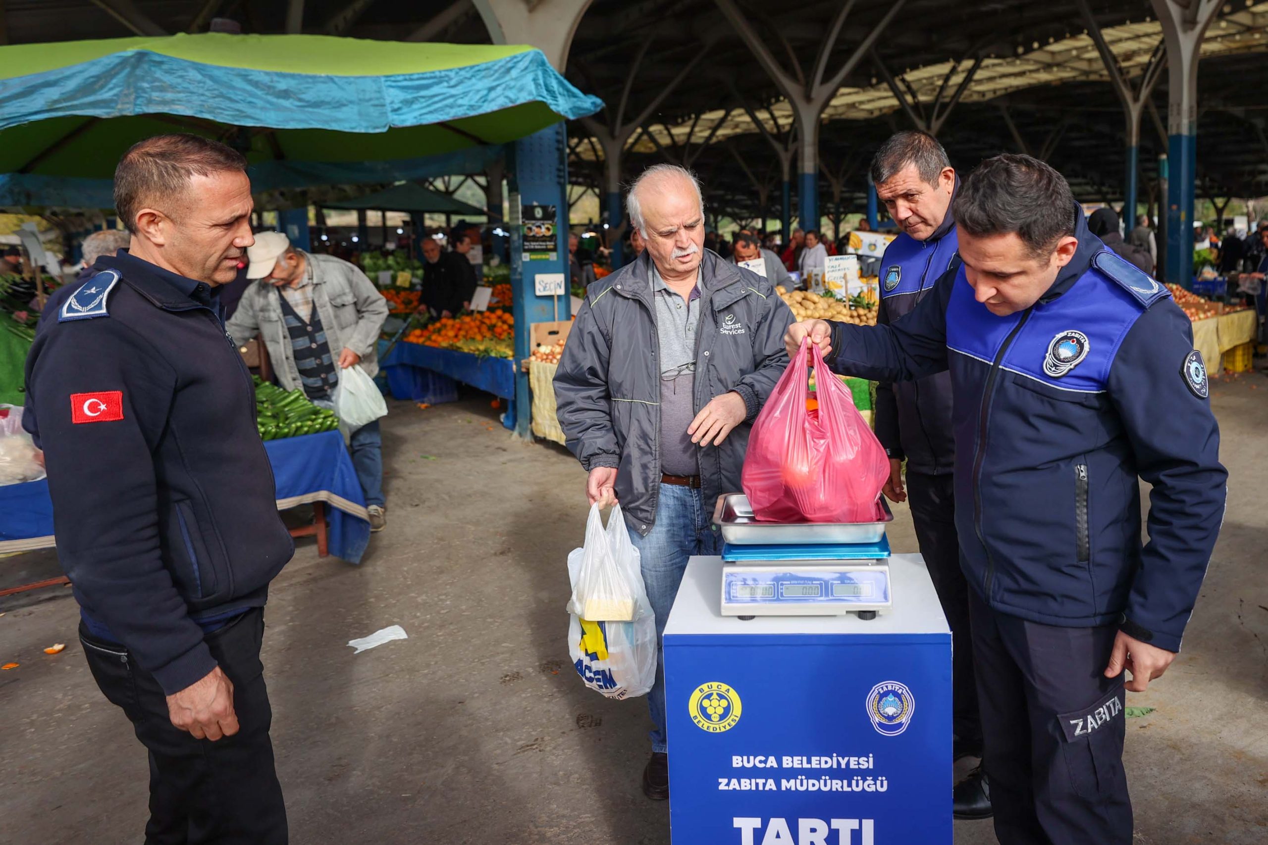 BUCA BELEDİYESİ’NDEN TÜKETİCİYİ KORUYAN UYGULAMA