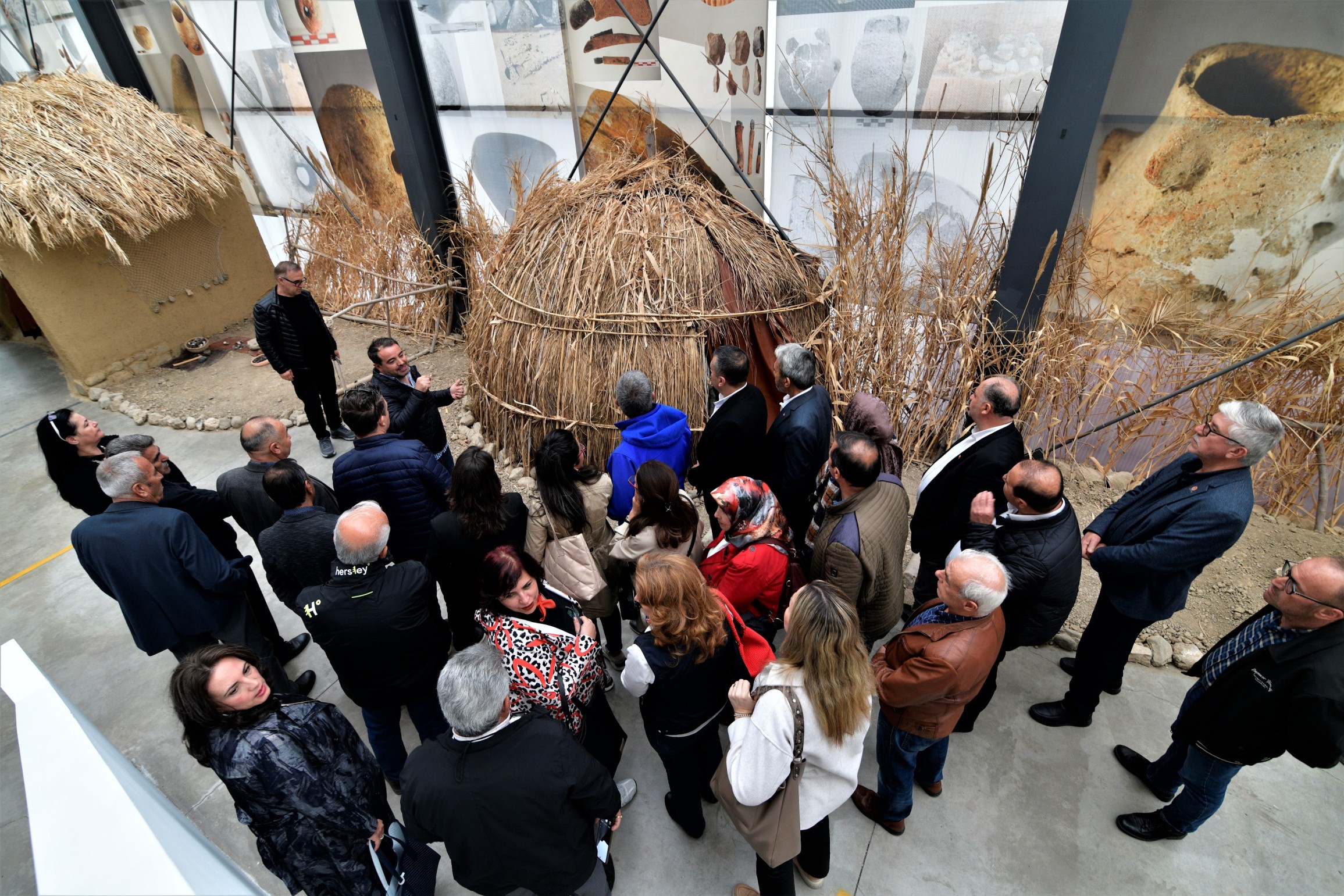 BORNOVA MUHTARLAR AKADEMİSİ BAŞLADI