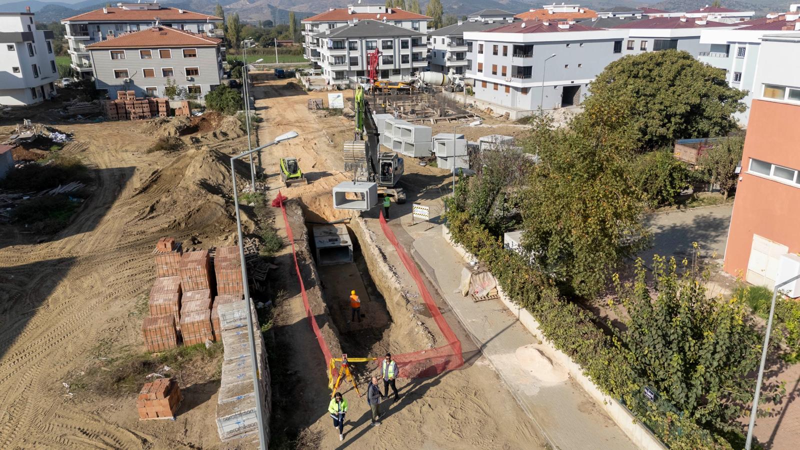 TİRE’DE TAŞKINLARA SON